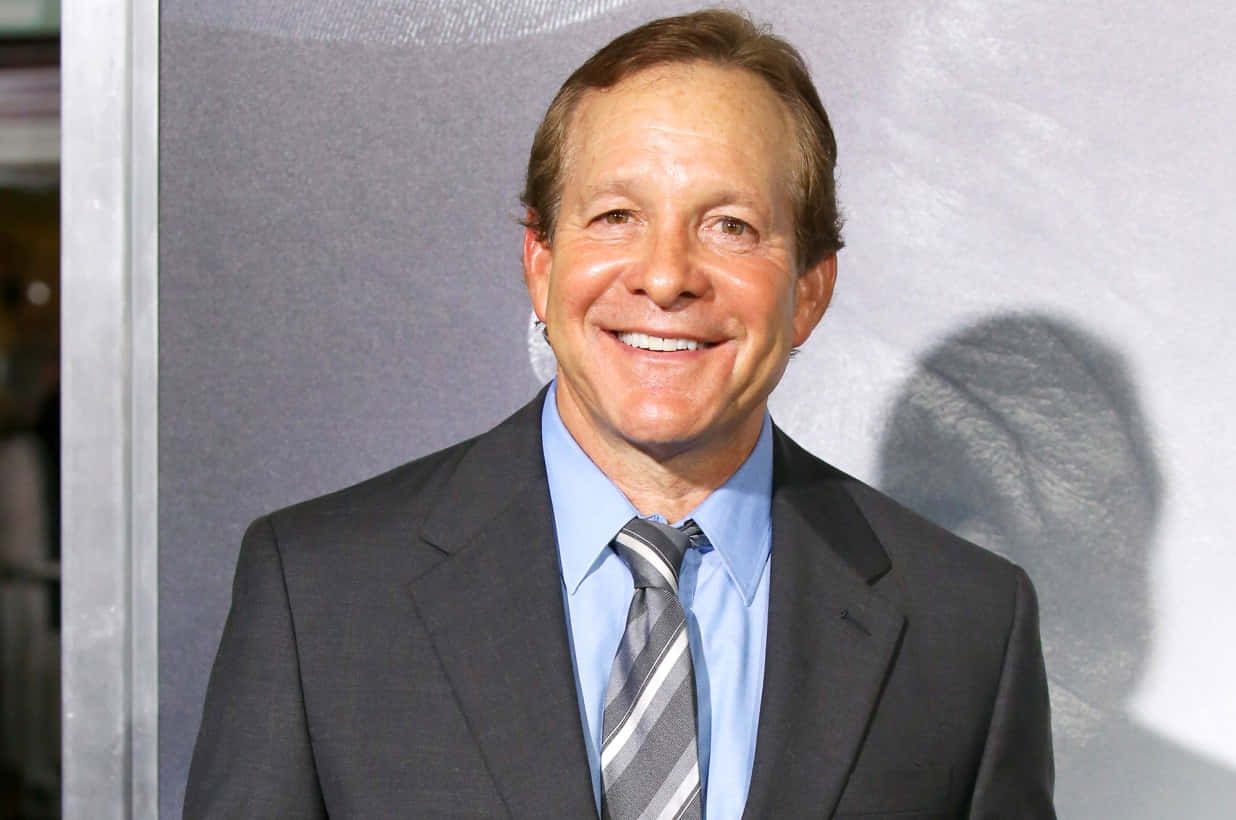 Actor Steve Guttenberg At The Los Angeles Premiere Of “the Shape Of Water” Background