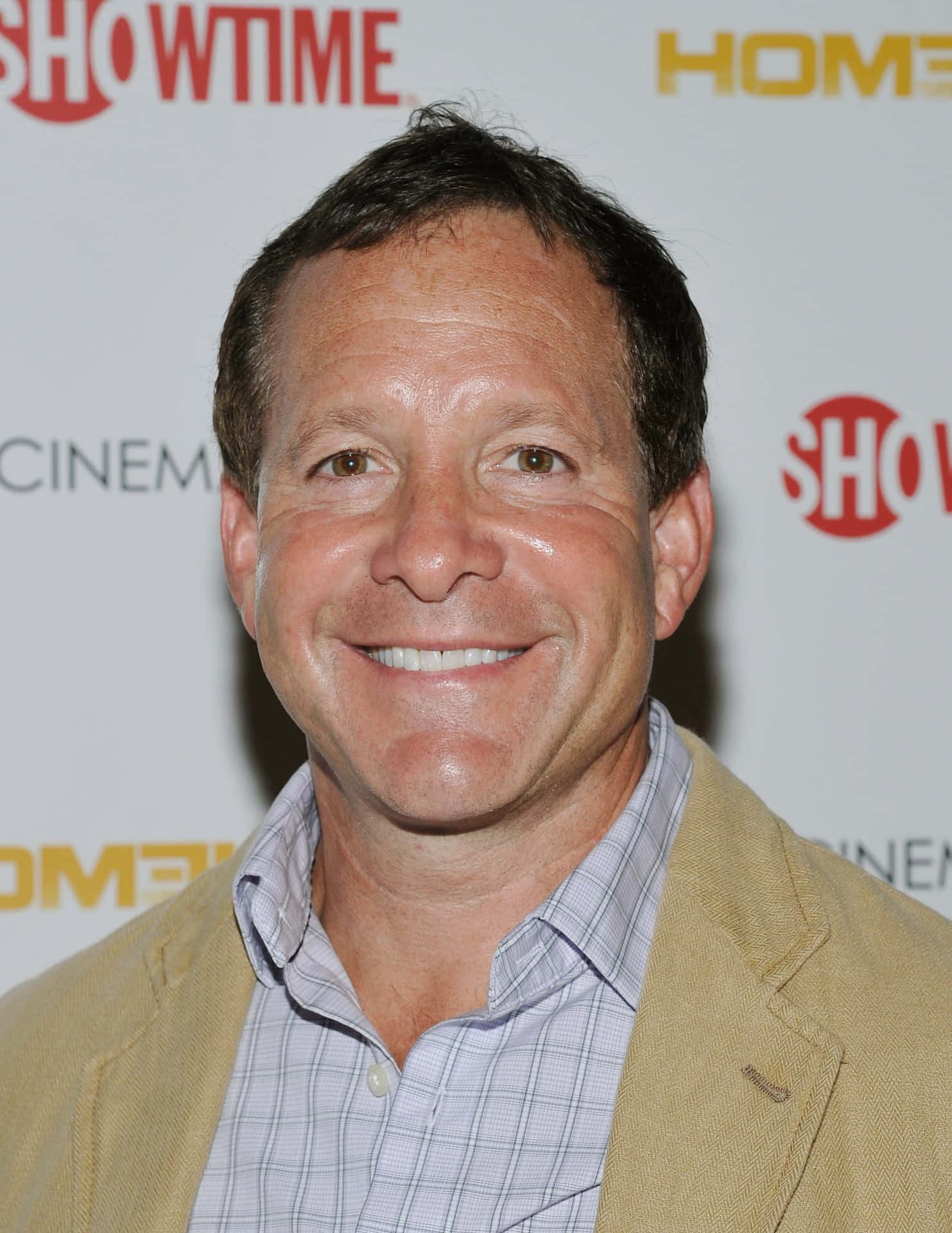 Actor Steve Guttenberg Background