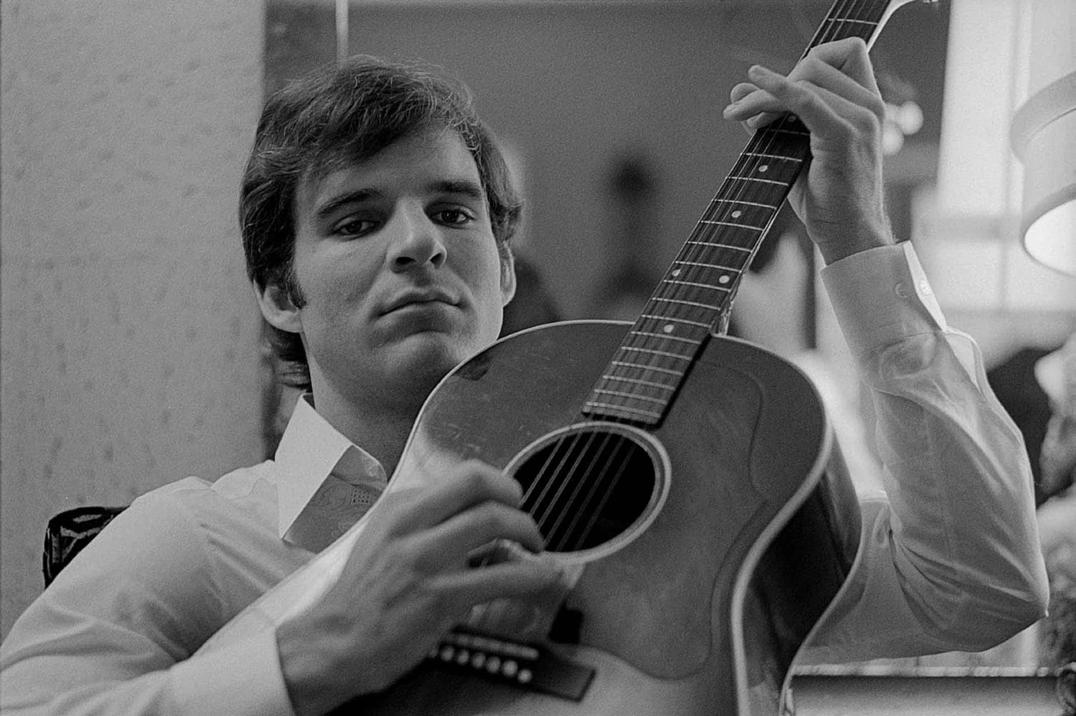 Actor Steve Martin Smiling Background