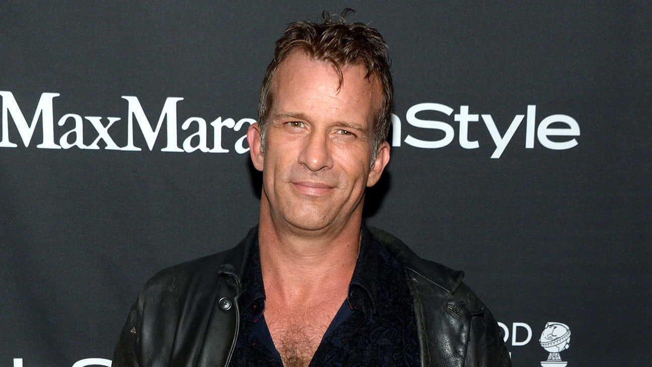 Actor Thomas Jane Commands The Screen Background