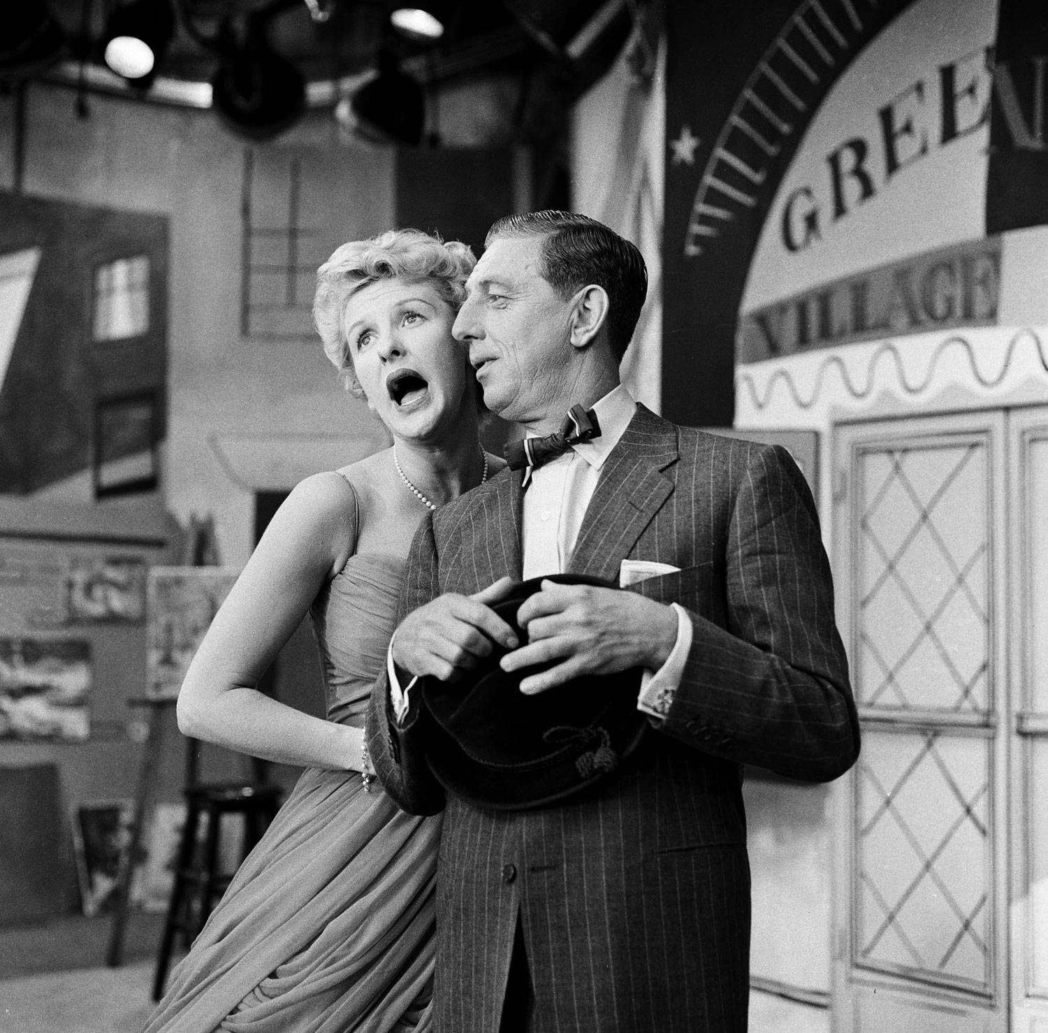 Actress Elaine Stritch And Ray Bolger Background