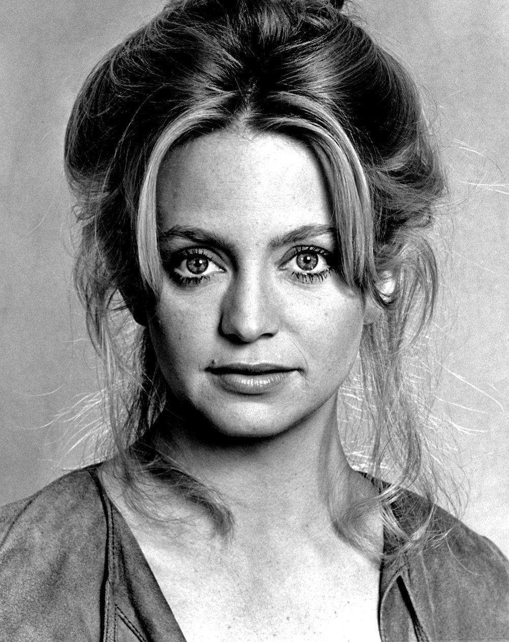 Actress Goldie Hawn Black And White Background