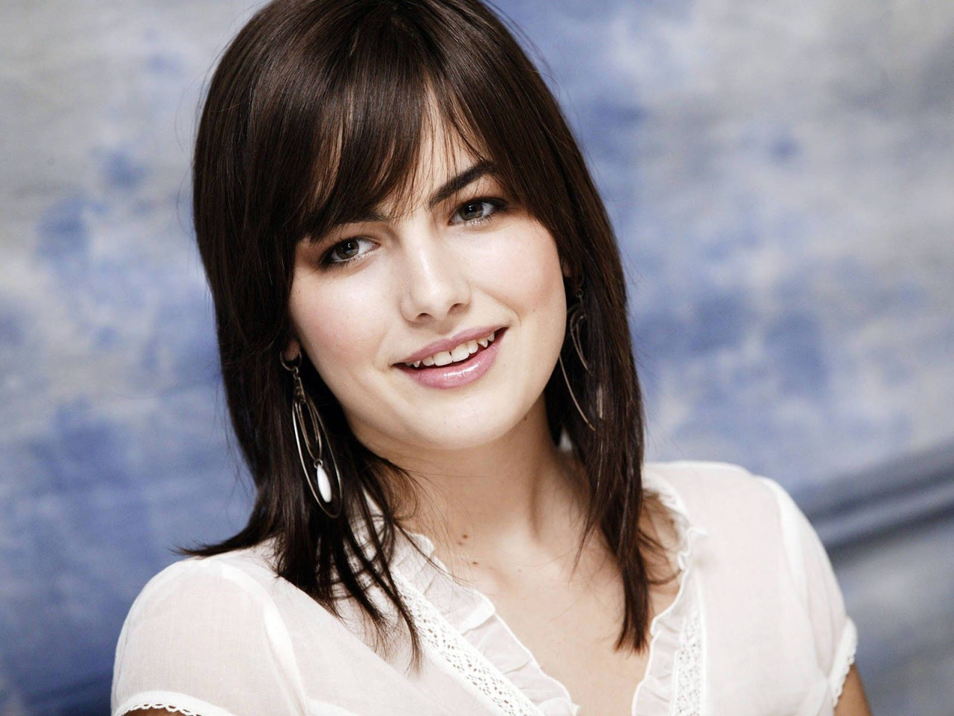 Actress Hd Camilla Belle Background