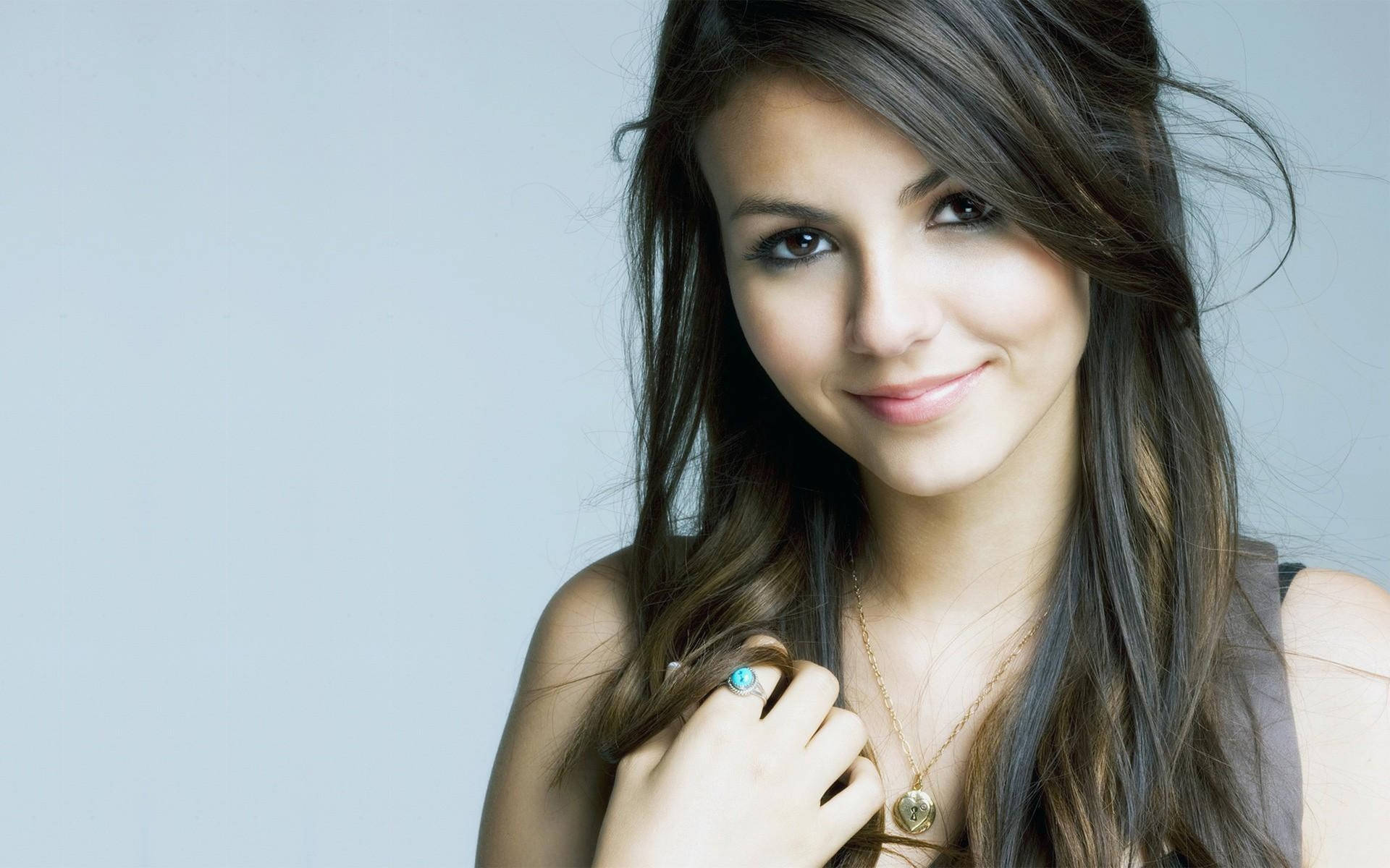 Actress Hd Victoria Justice Background