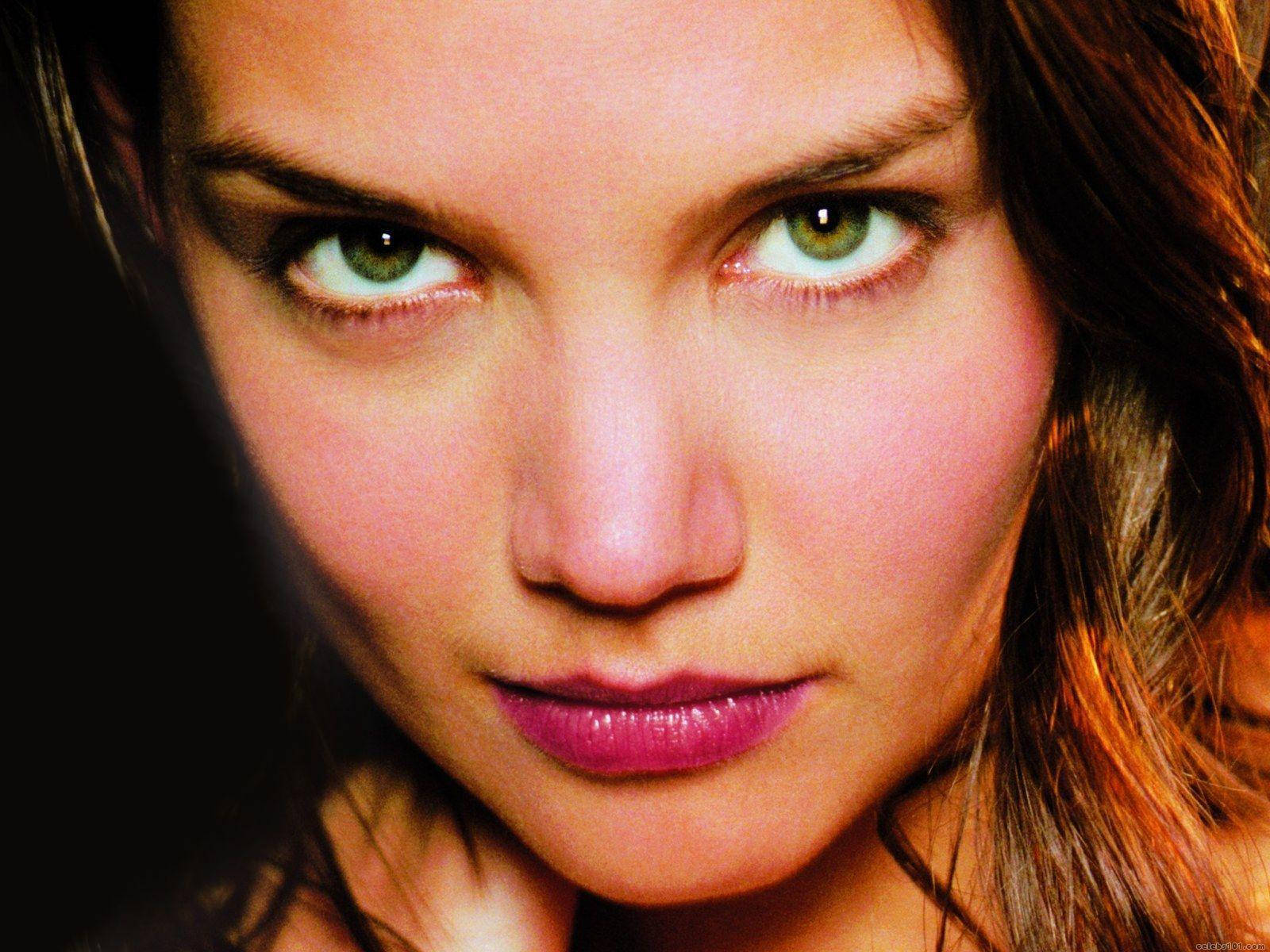 Actress Katie Holmes Close Up Headshot