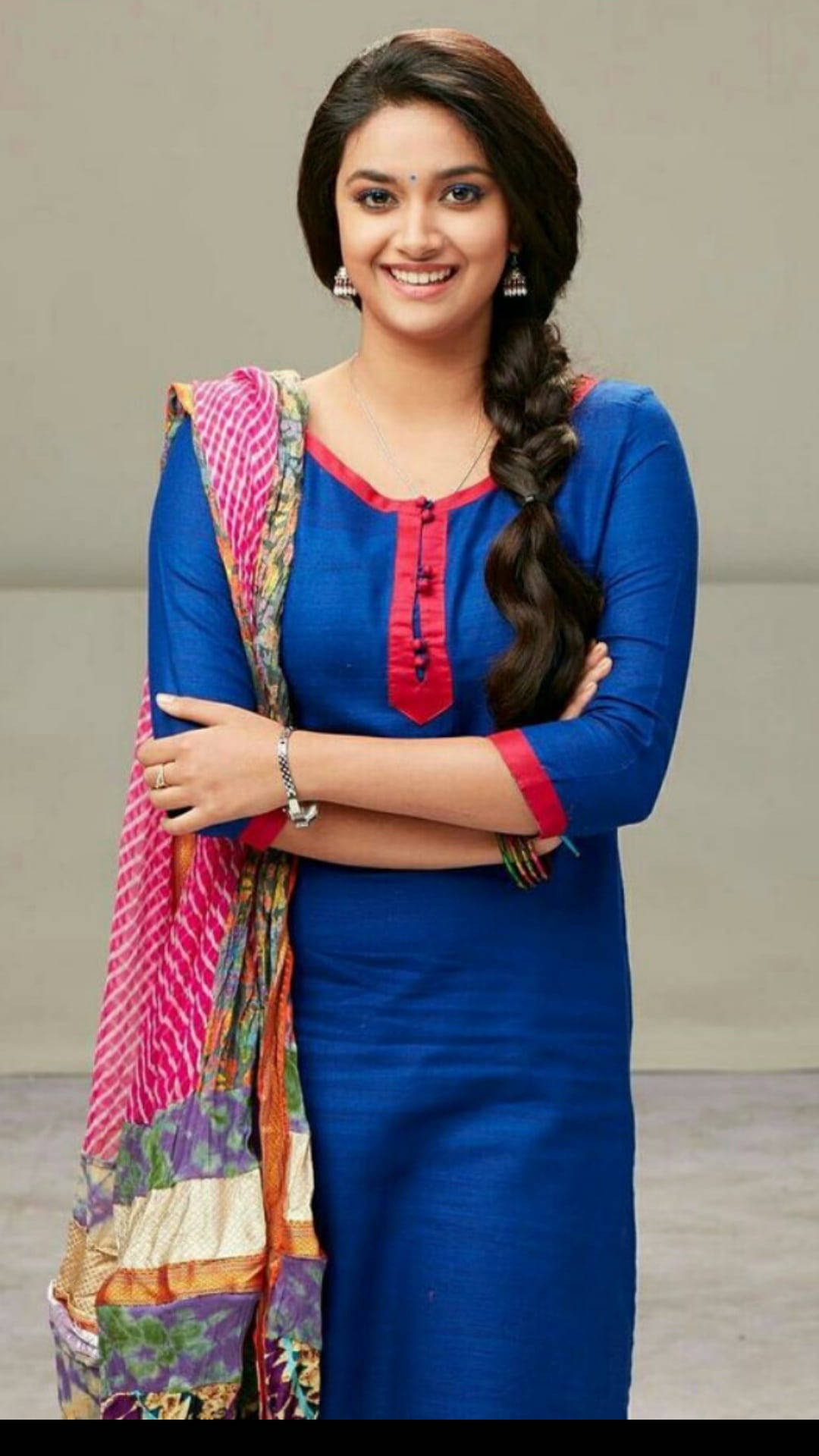 Actress Keerthi Suresh Looking Elegant Background