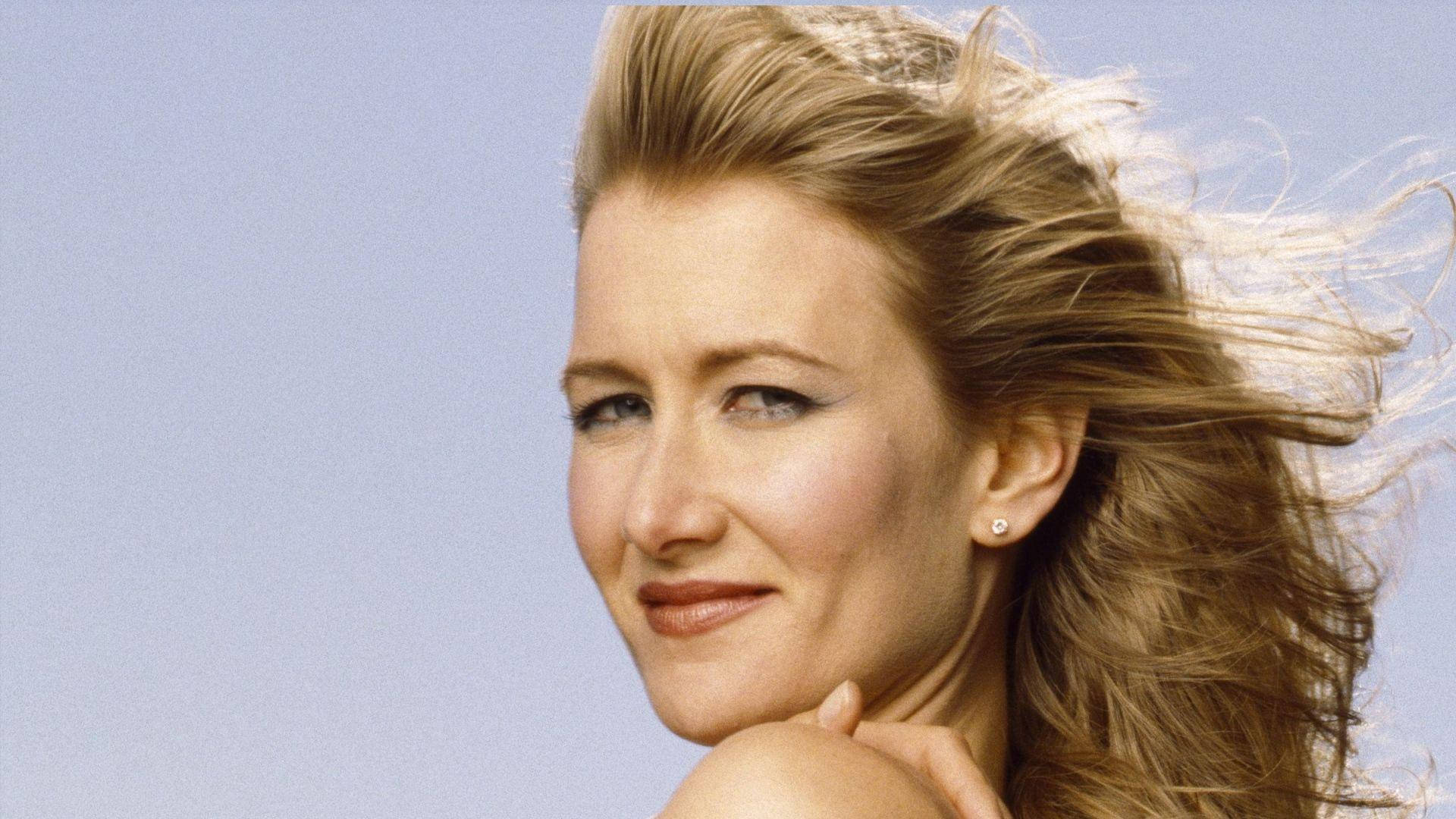 Actress Laura Dern Side View Background