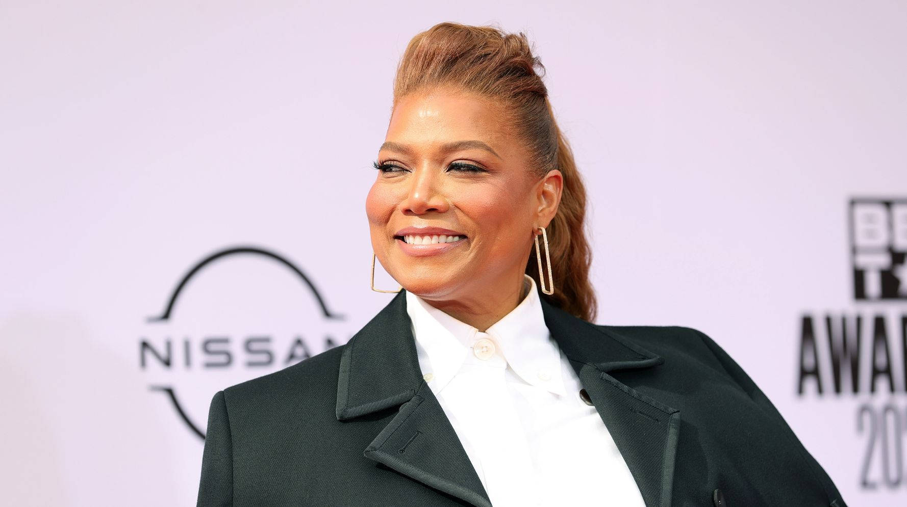 Actress Queen Latifah Conference Background