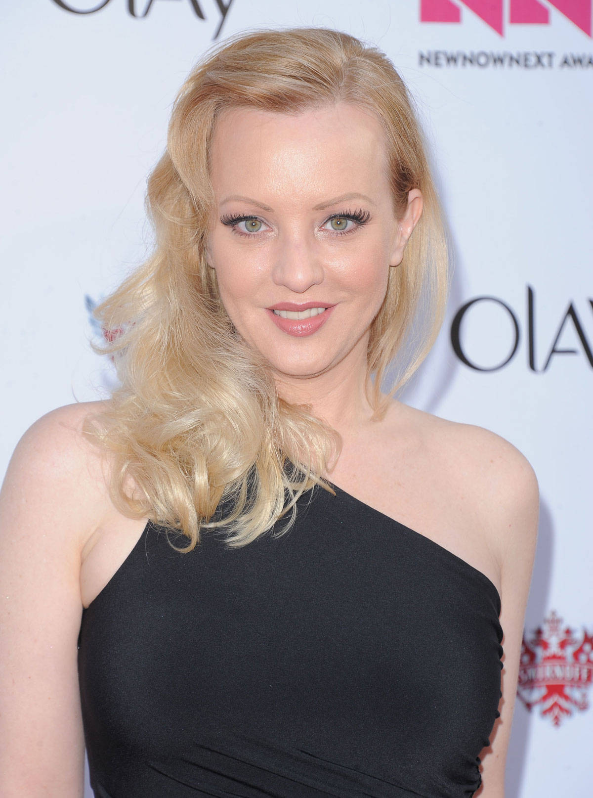 Actress Wendi Mclendon Covey Newnownext Awards Background