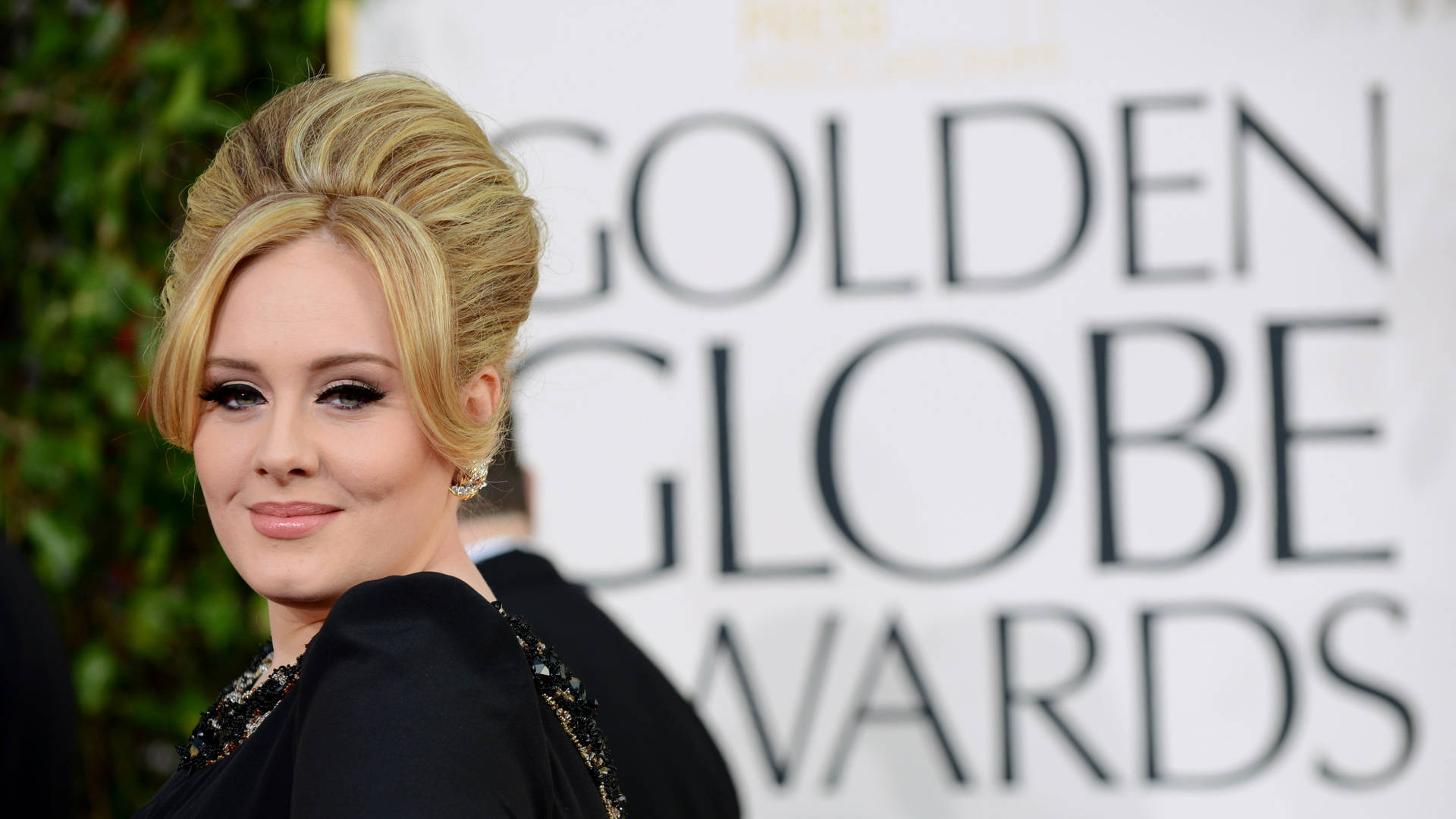 Adele Golden Globe Awards Red Carpet