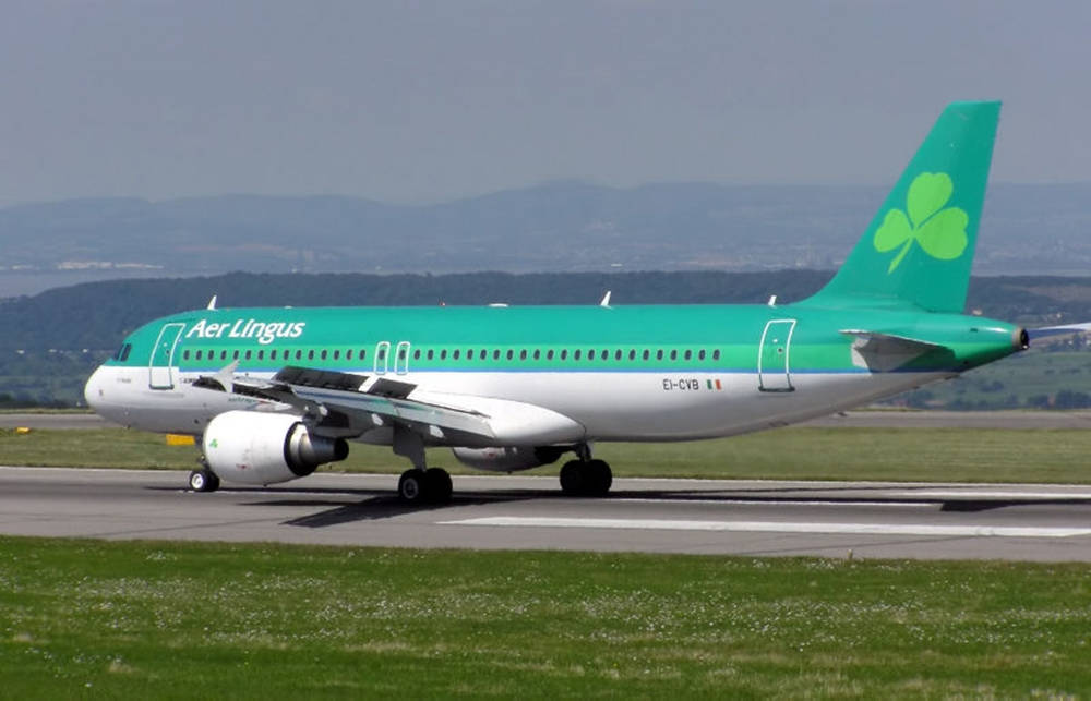 Aer Lingus Aviation Preparing To Board Background