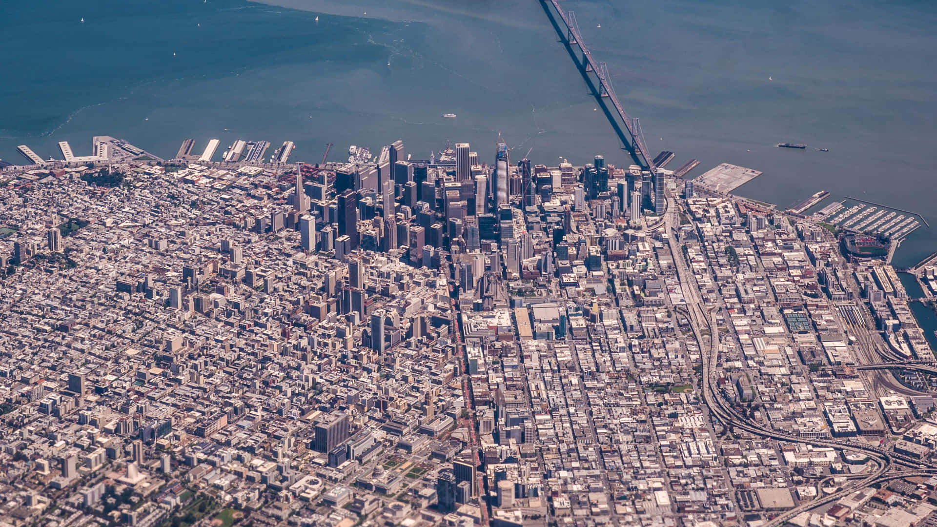 Aerial_ View_of_ San_ Francisco_and_ Bay_ Bridge_4 K Background