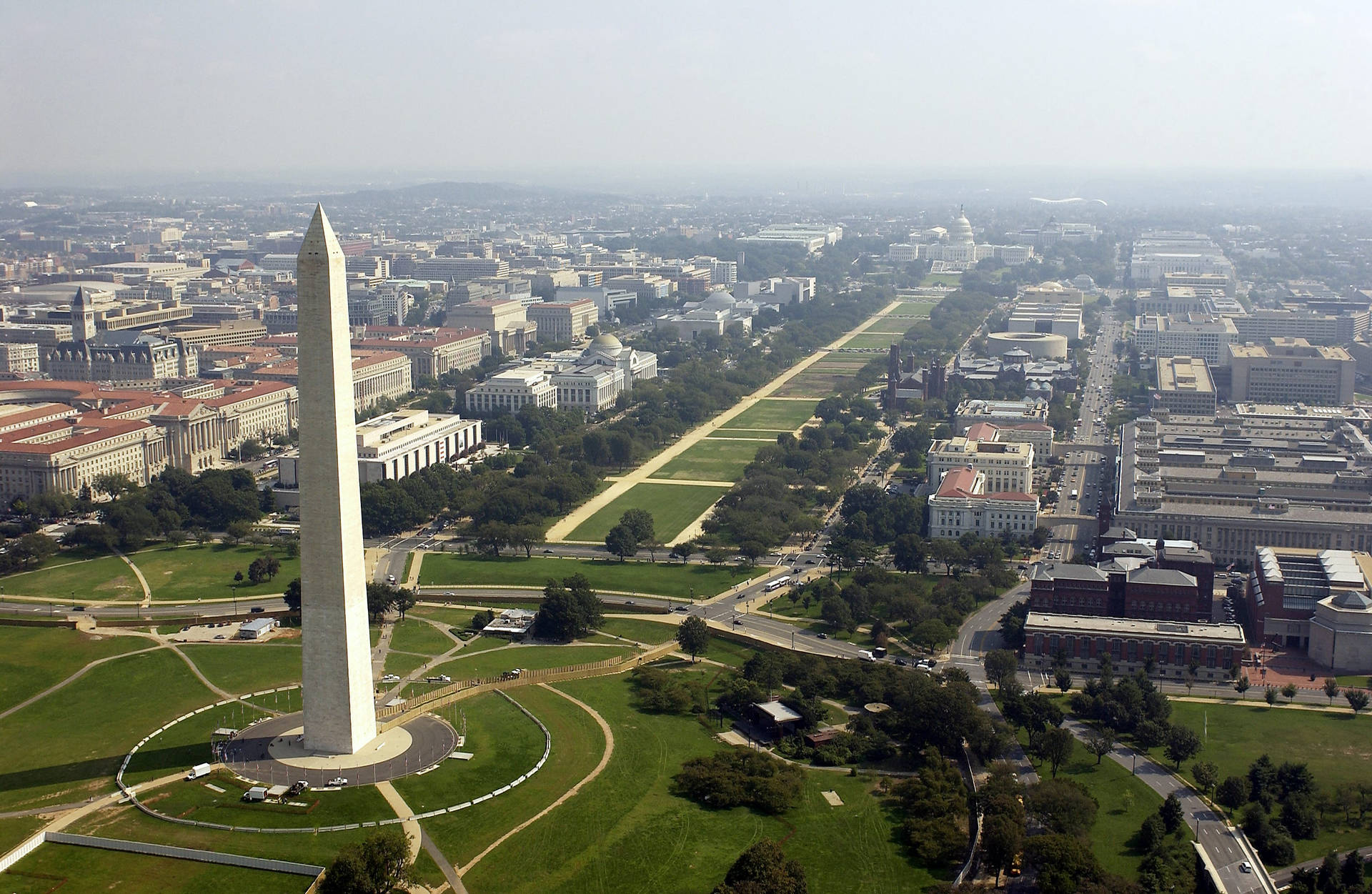 Aerial View Of Washington Monument Background