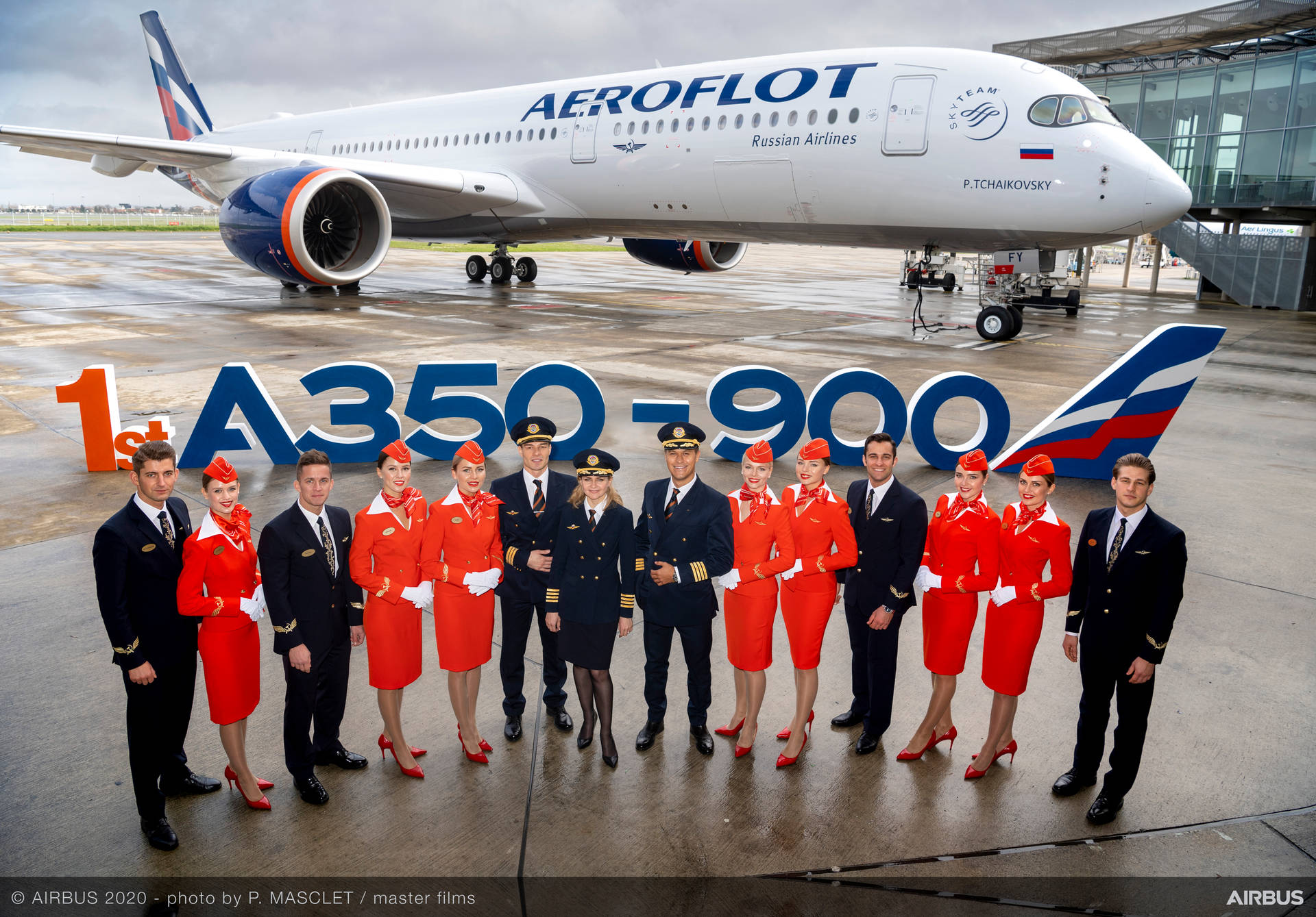 Aeroflot Crew Preparing For Takeoff Background