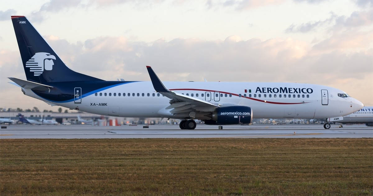 Aeromexico Airline Boeing 737-800 Xa-zam Background