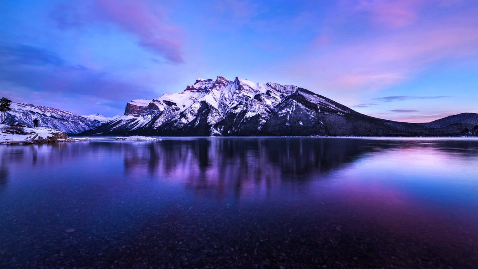 Aesthetic Beauty Found In The Mixture Of Purple And Blue Hues Background