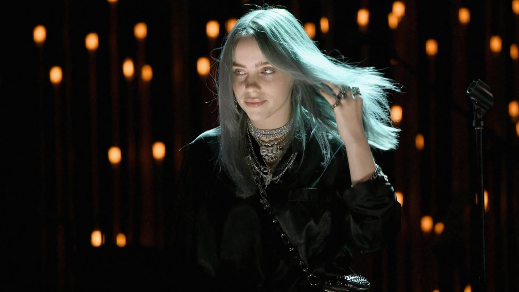 Aesthetic Billie Eilish With Lights Effect
