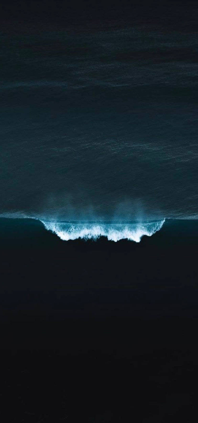 Aesthetic Blue Strong Wave