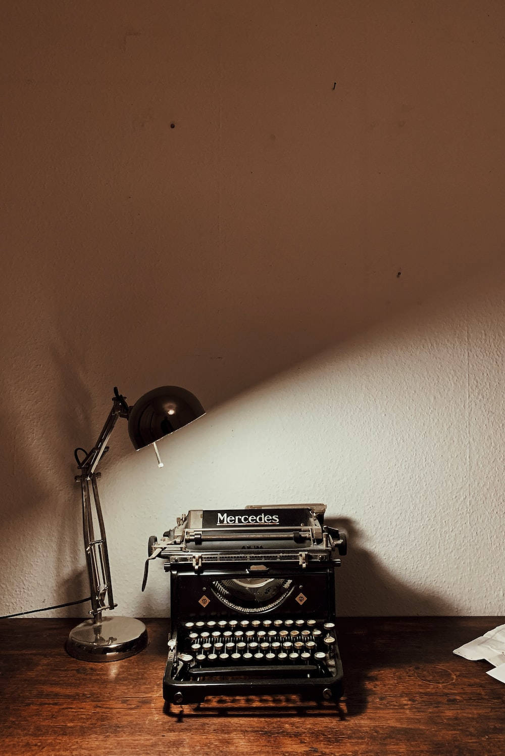 Aesthetic Brown Old Typewriter Background