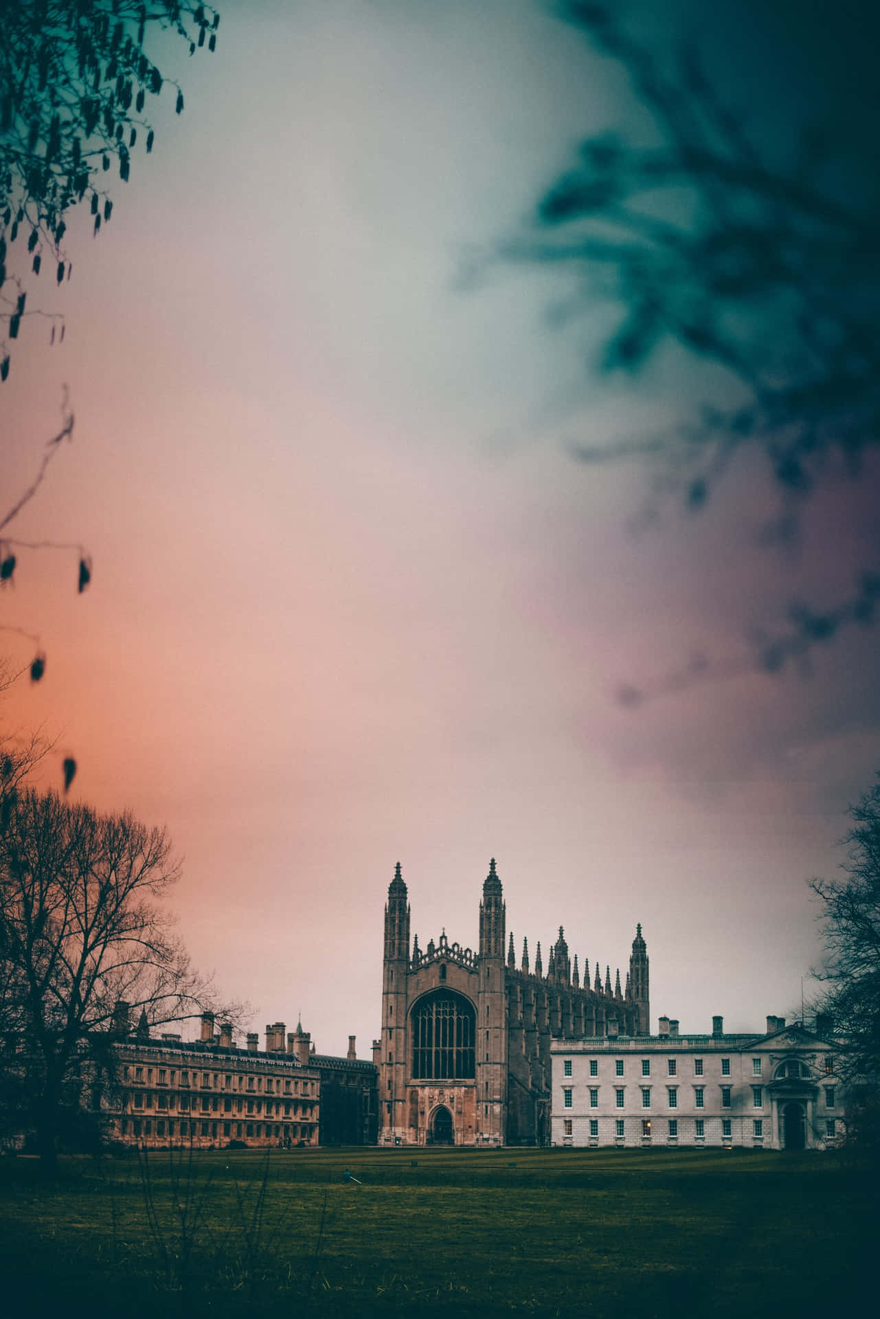 Aesthetic Cambridge University With Pink Sky Background