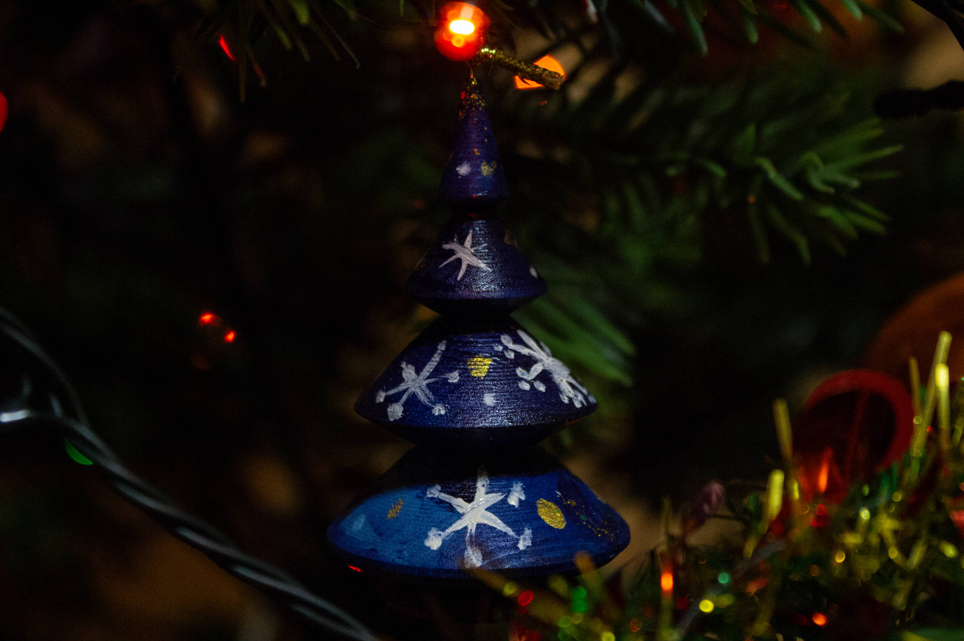 Aesthetic Christmas Blue Ornament Background