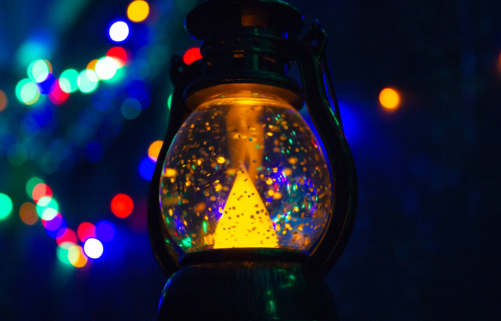 Aesthetic Christmas Lantern Background