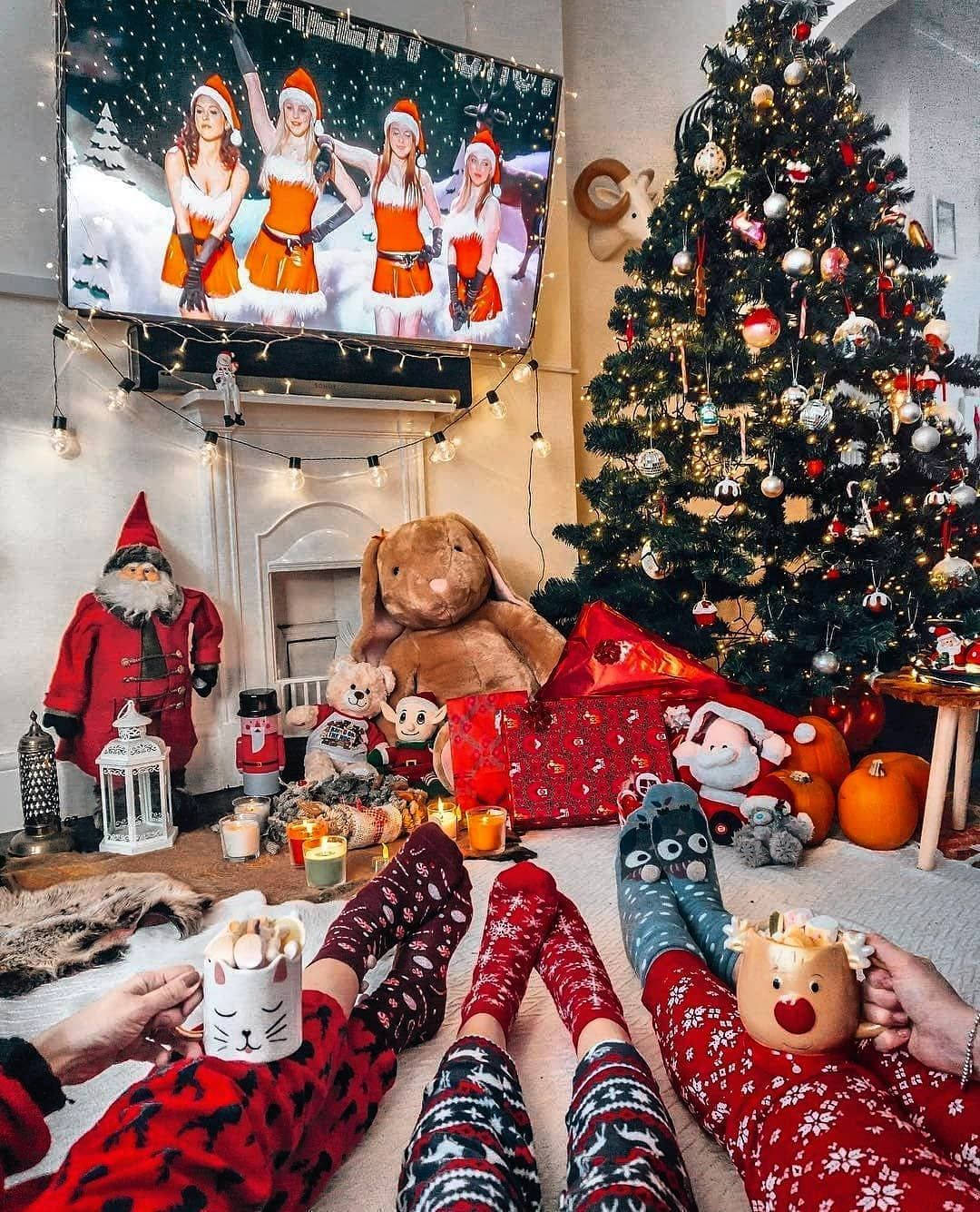 Aesthetic Christmas Pajamas Party Background