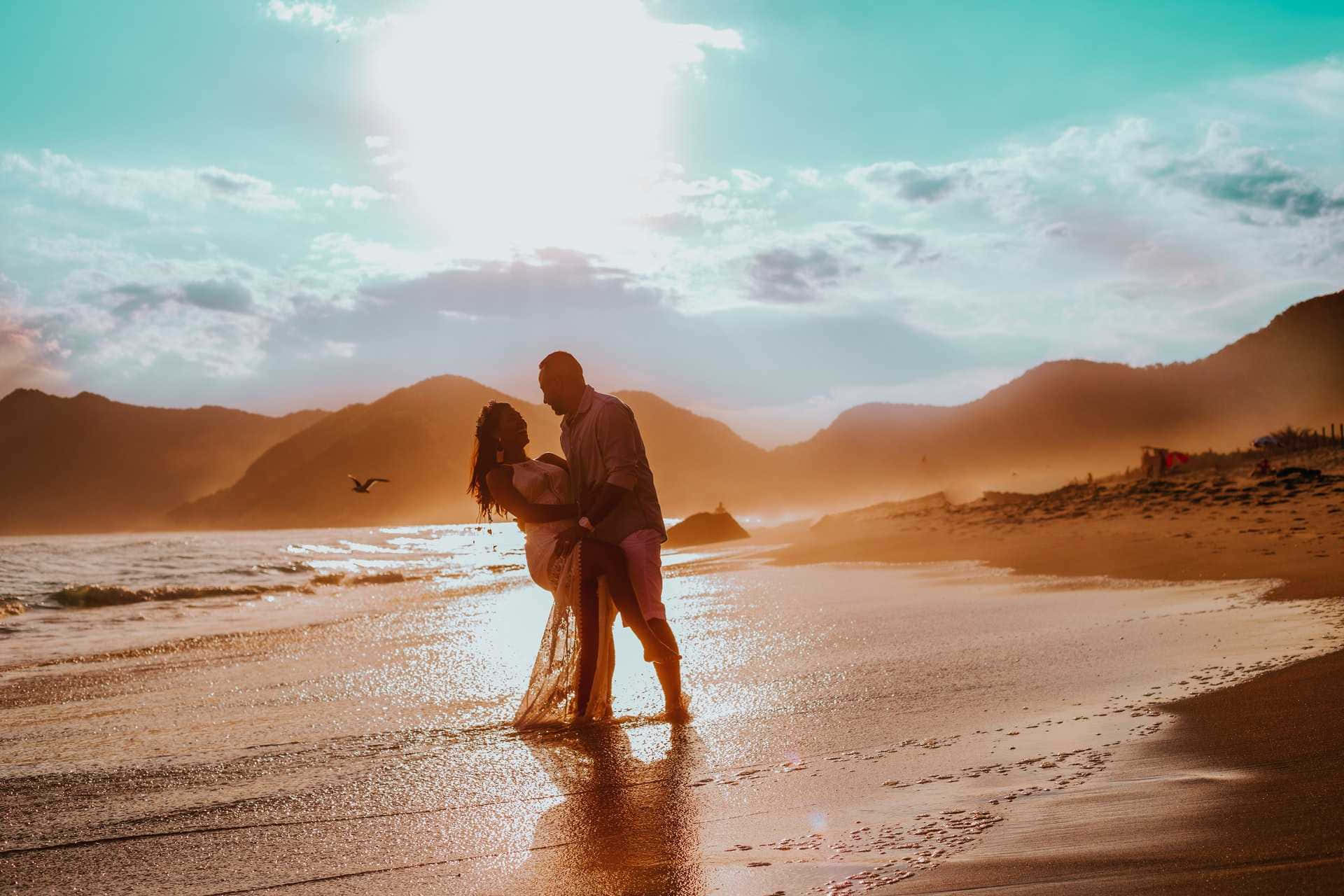 Aesthetic Couple At Beach Hot Sun Background