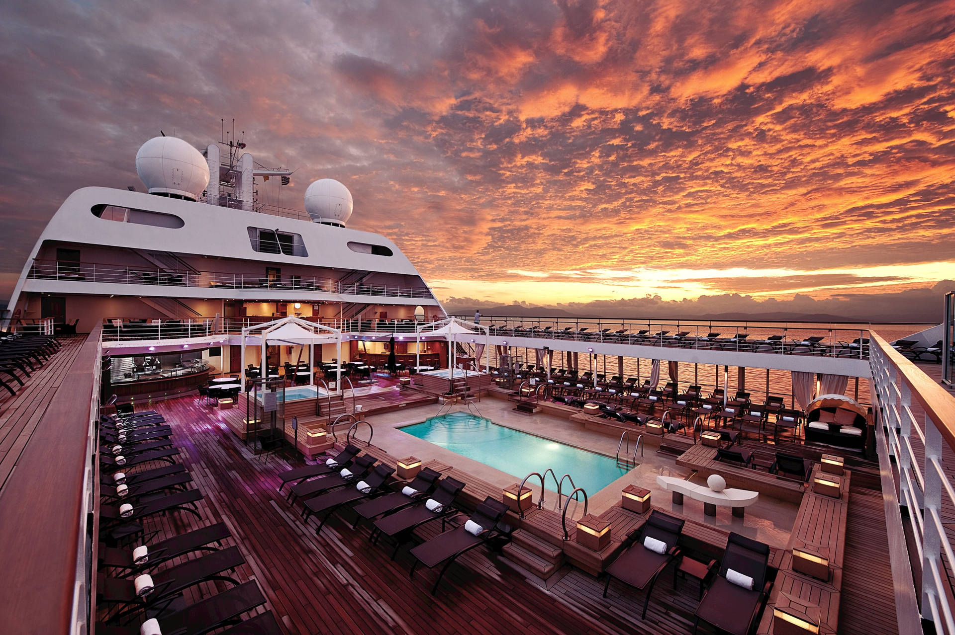 Aesthetic Cruise Ship Sunset Background