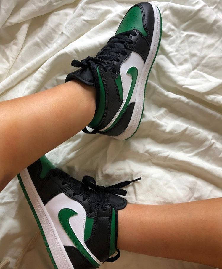 Aesthetic Green Shoes Background