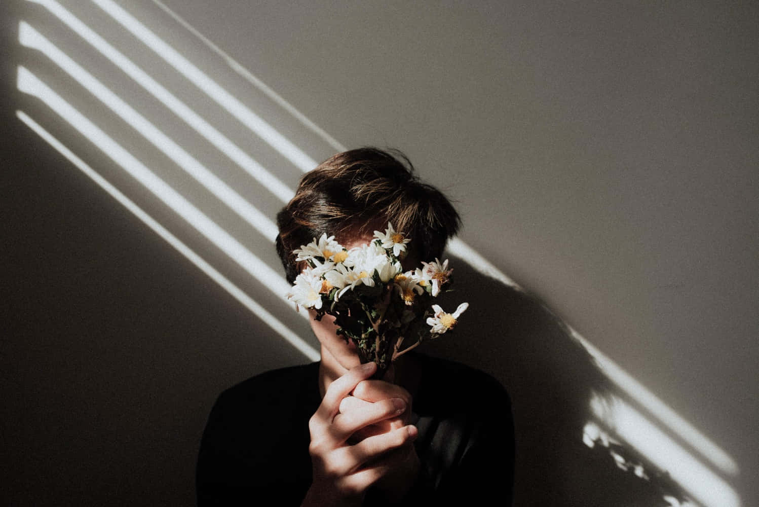 Aesthetic Grunge Desktop Flower Photoshoot Background