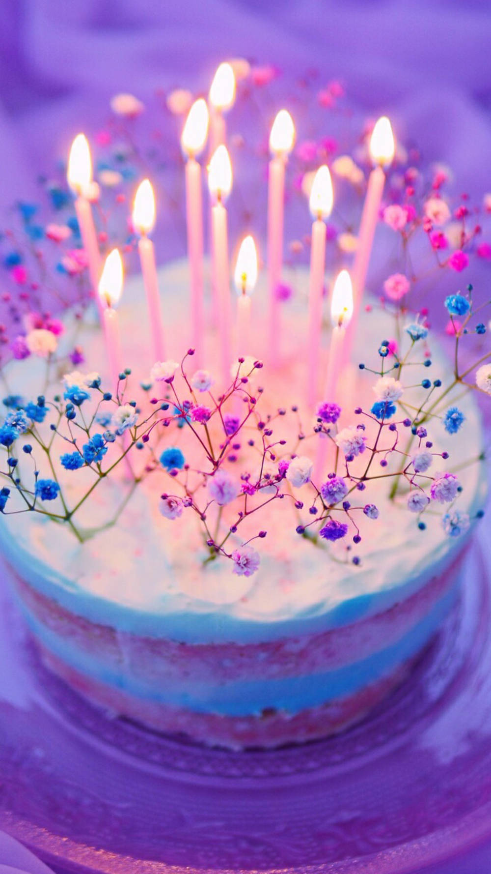 Aesthetic Happy Birthday Cake And Candles Background