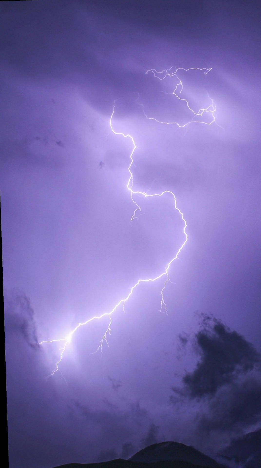 Aesthetic Lightning Purple Sky Mobile Background