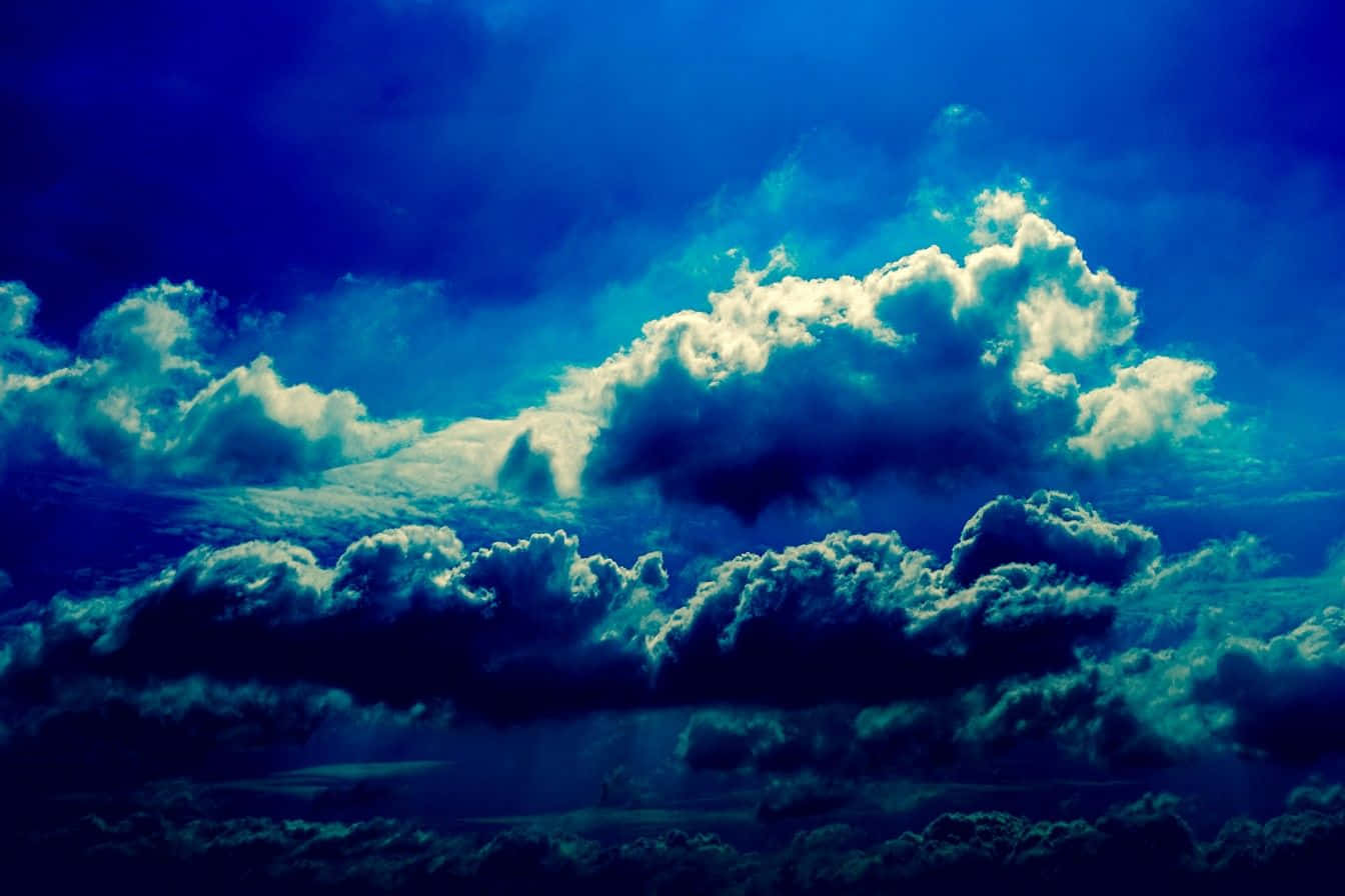 Aesthetic Night Sky Thick Clouds Background