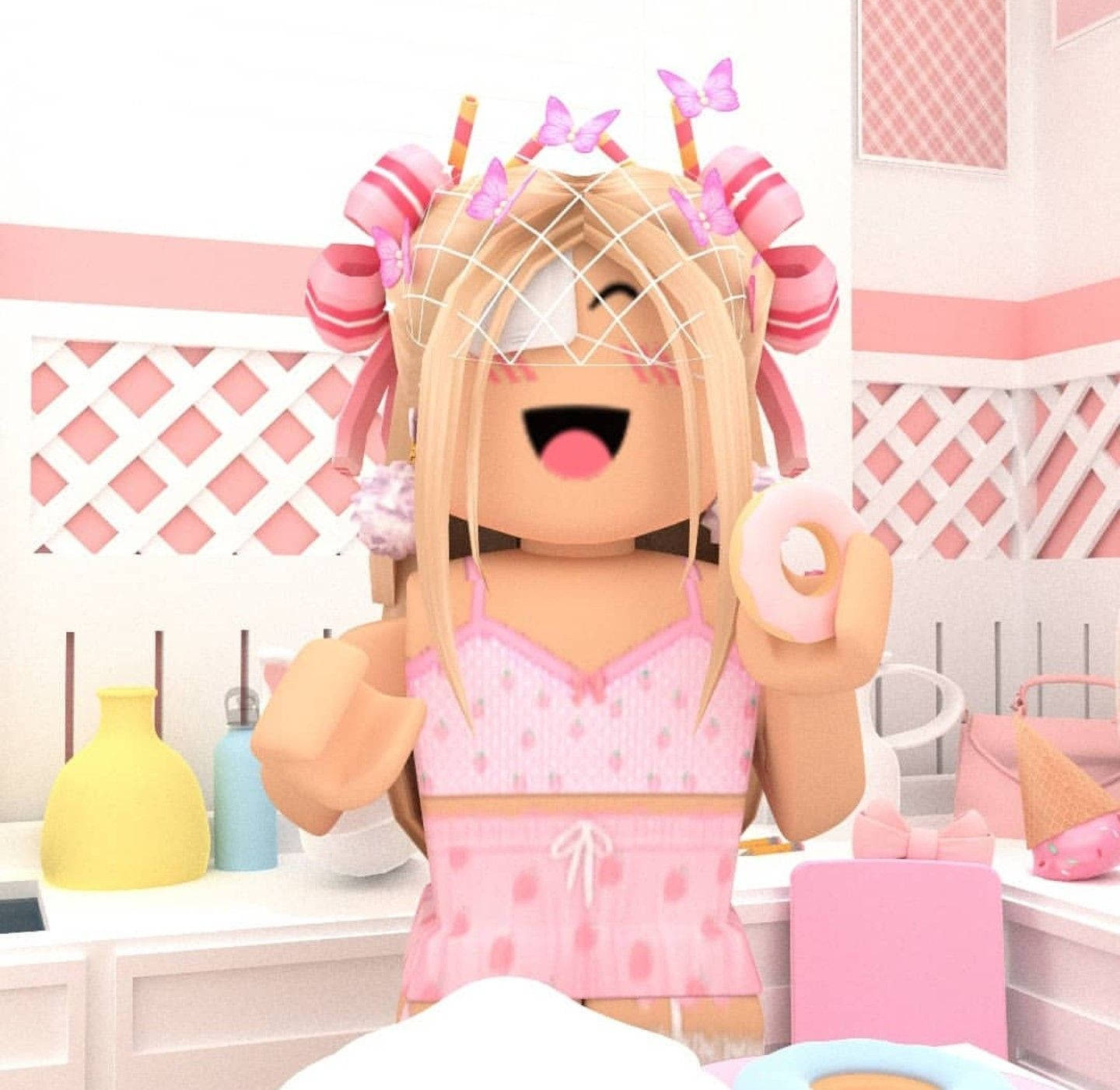 Aesthetic Roblox Girl Holding A Doughnut