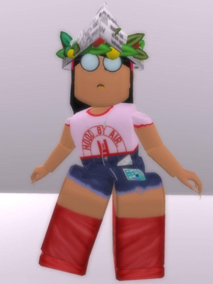 Aesthetic Roblox Girl With Unusual Hat Background