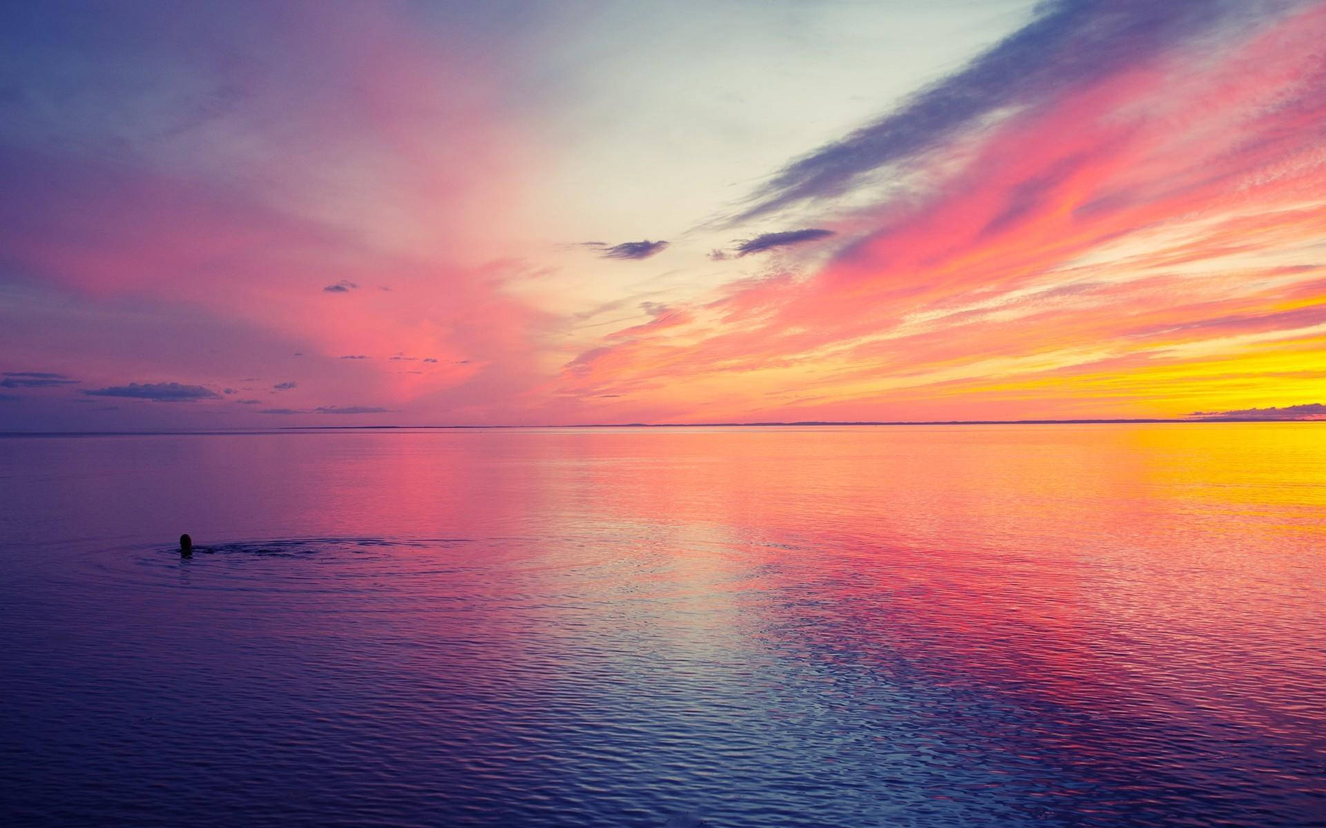 Aesthetic Sea Sunset Desktop Background