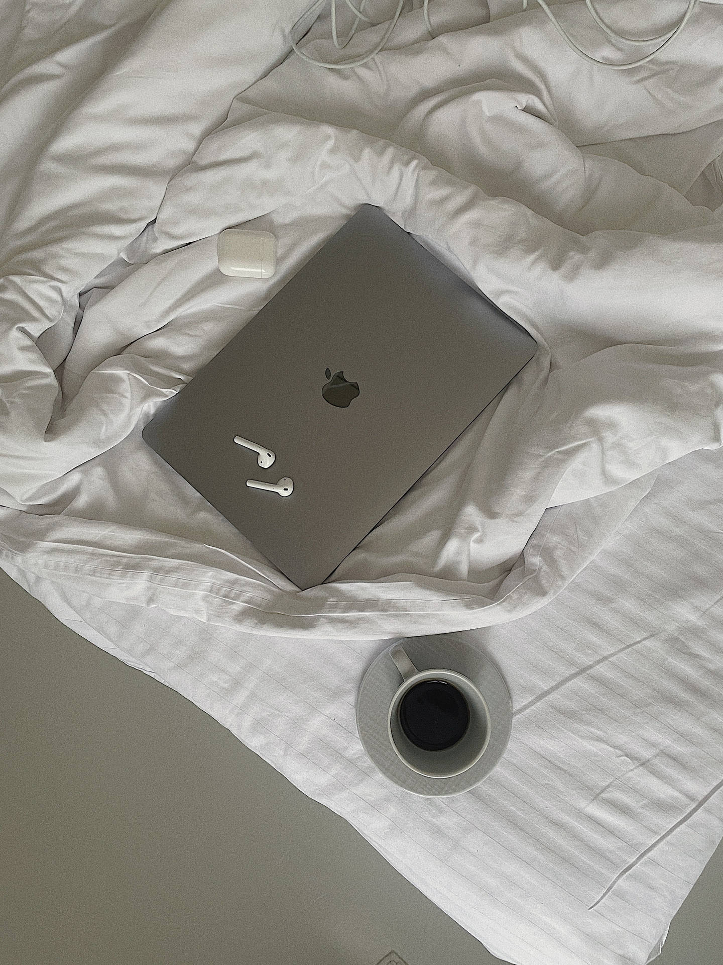 Aesthetic Silver Mac And Airpods