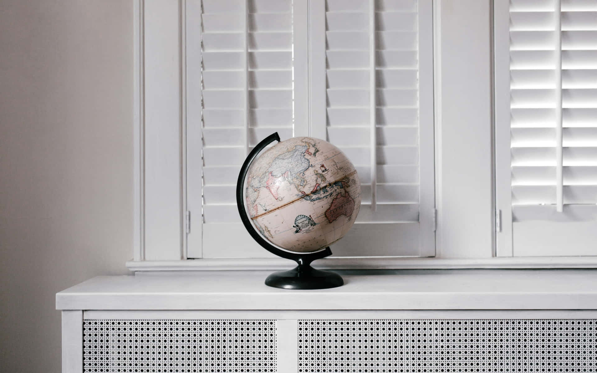 Aesthetic White Globe Map