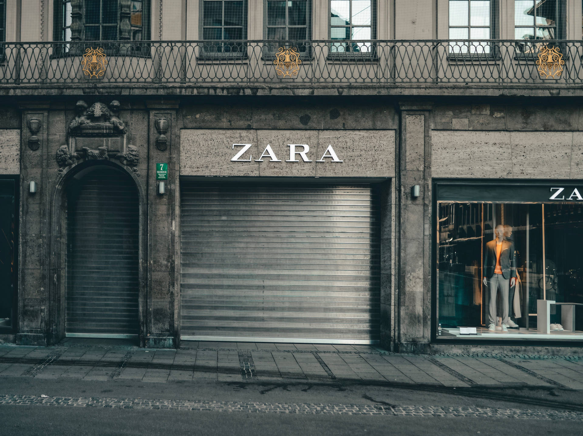 Aesthetic Zara Fashion Boutique Background