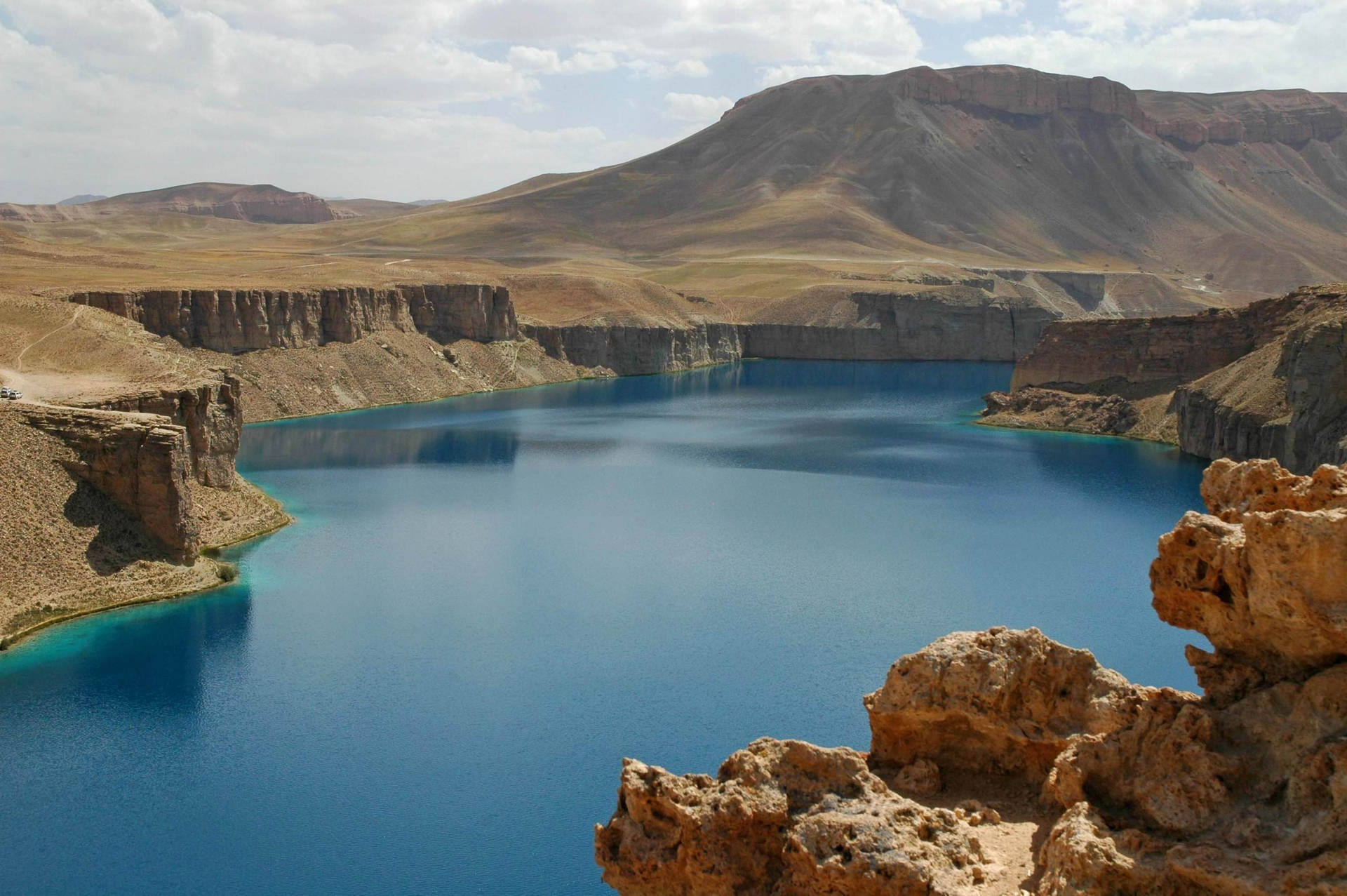 Afghanistan Band-e Amir National Park Background