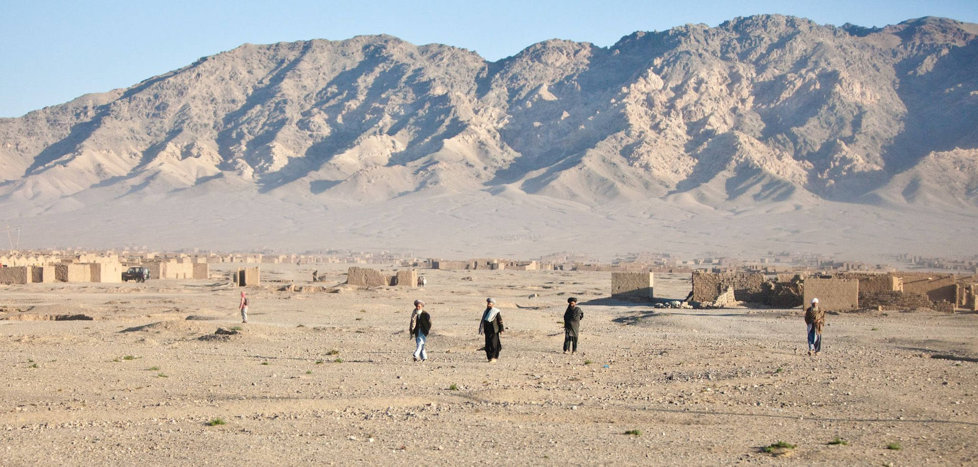 Afghanistan Desert Mountains Background