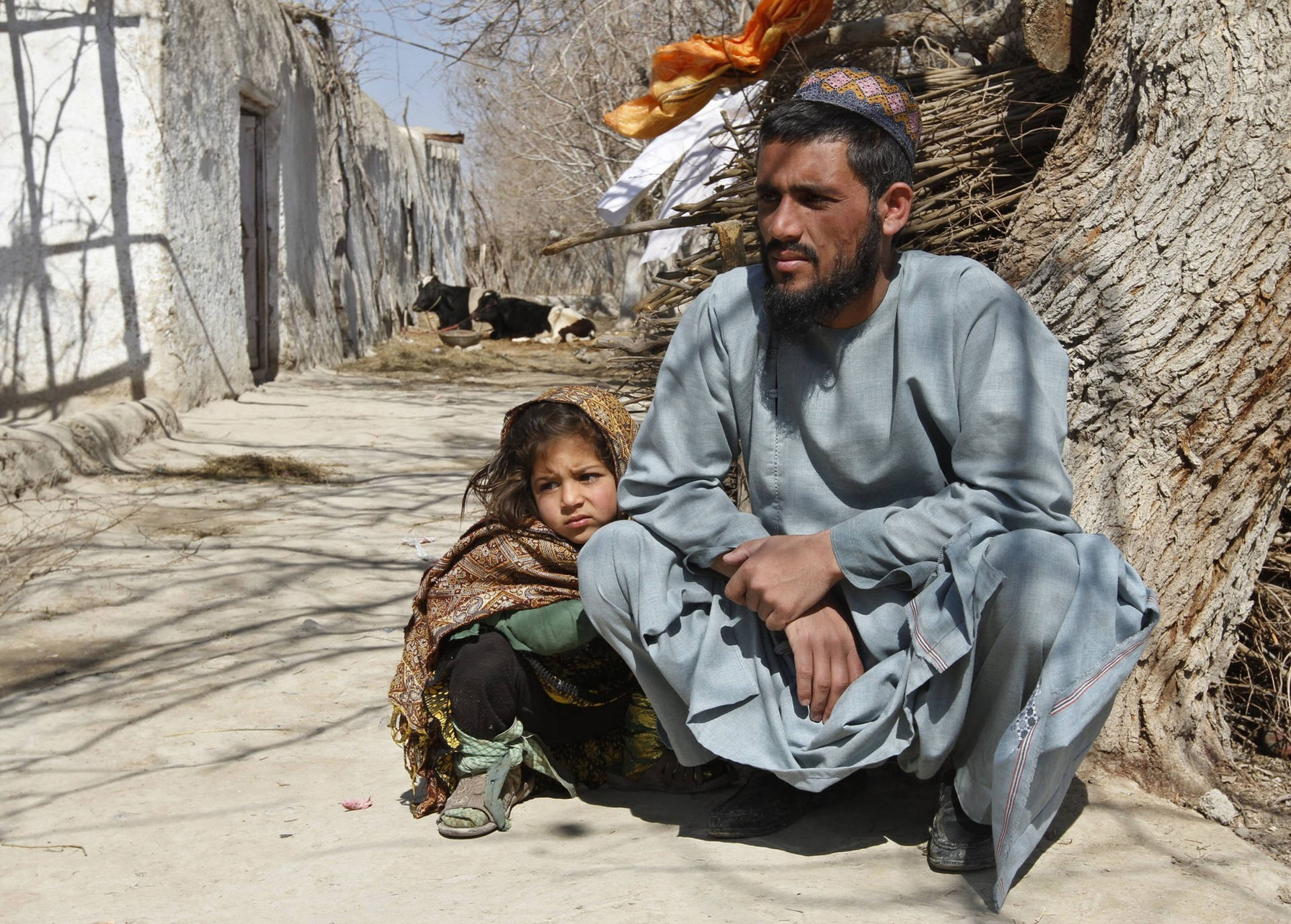 Afghanistan Father And Daughter
