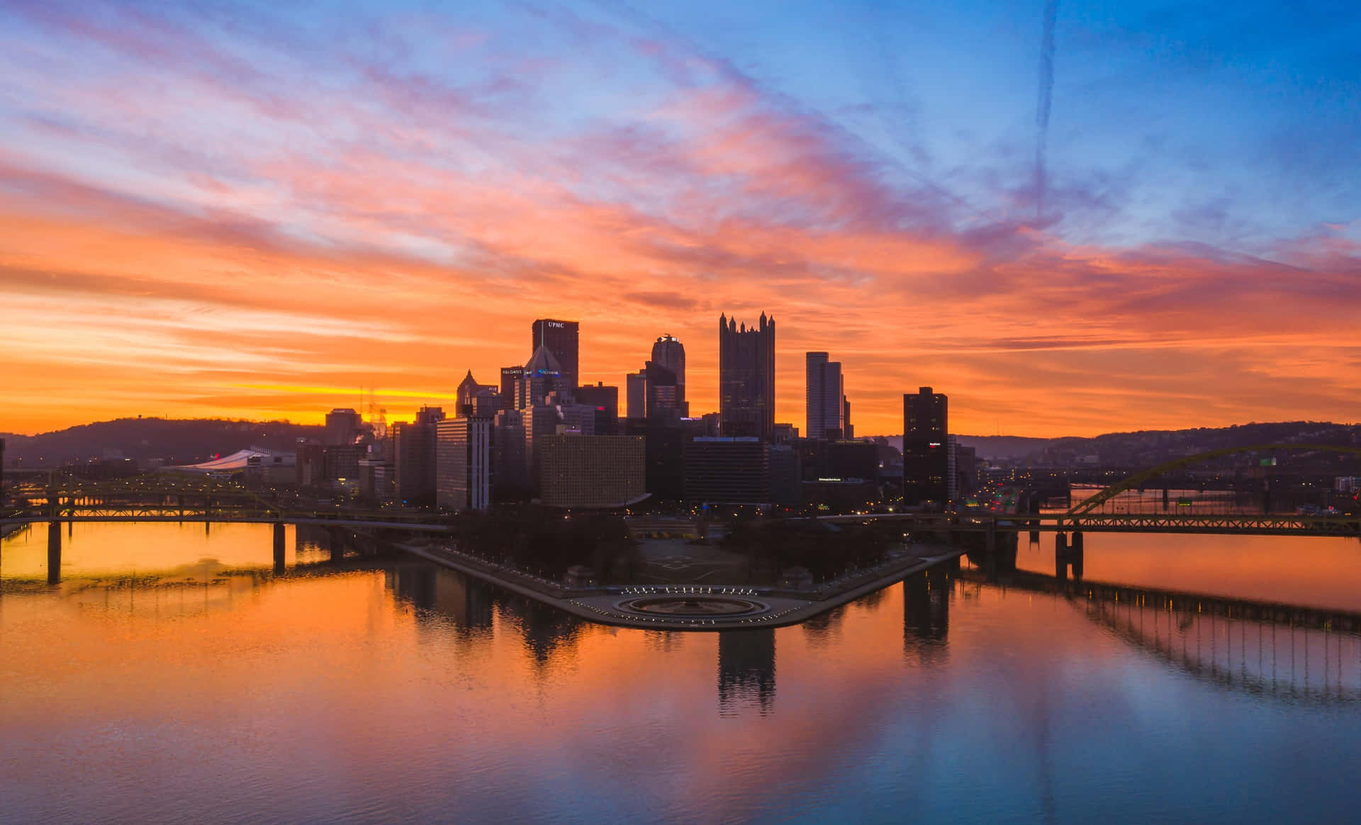 Afternoon Pittsburgh Skyline With Bridges Background