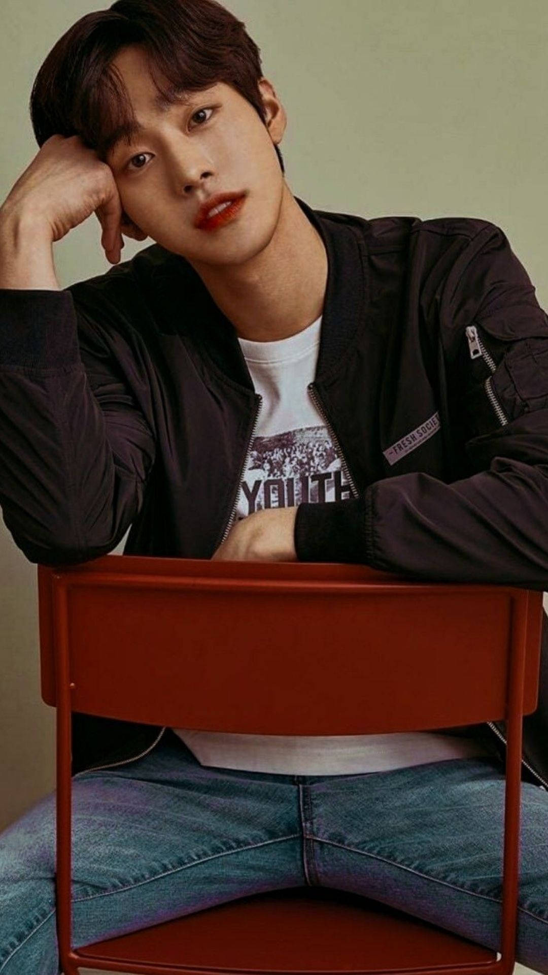 Ahn Hyo Seop On The Chair Background
