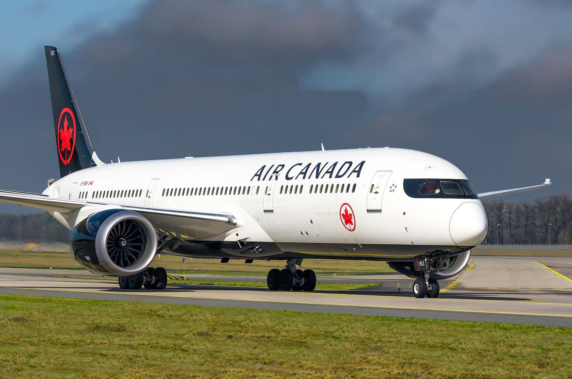 Air Canada Airplane Landing Background