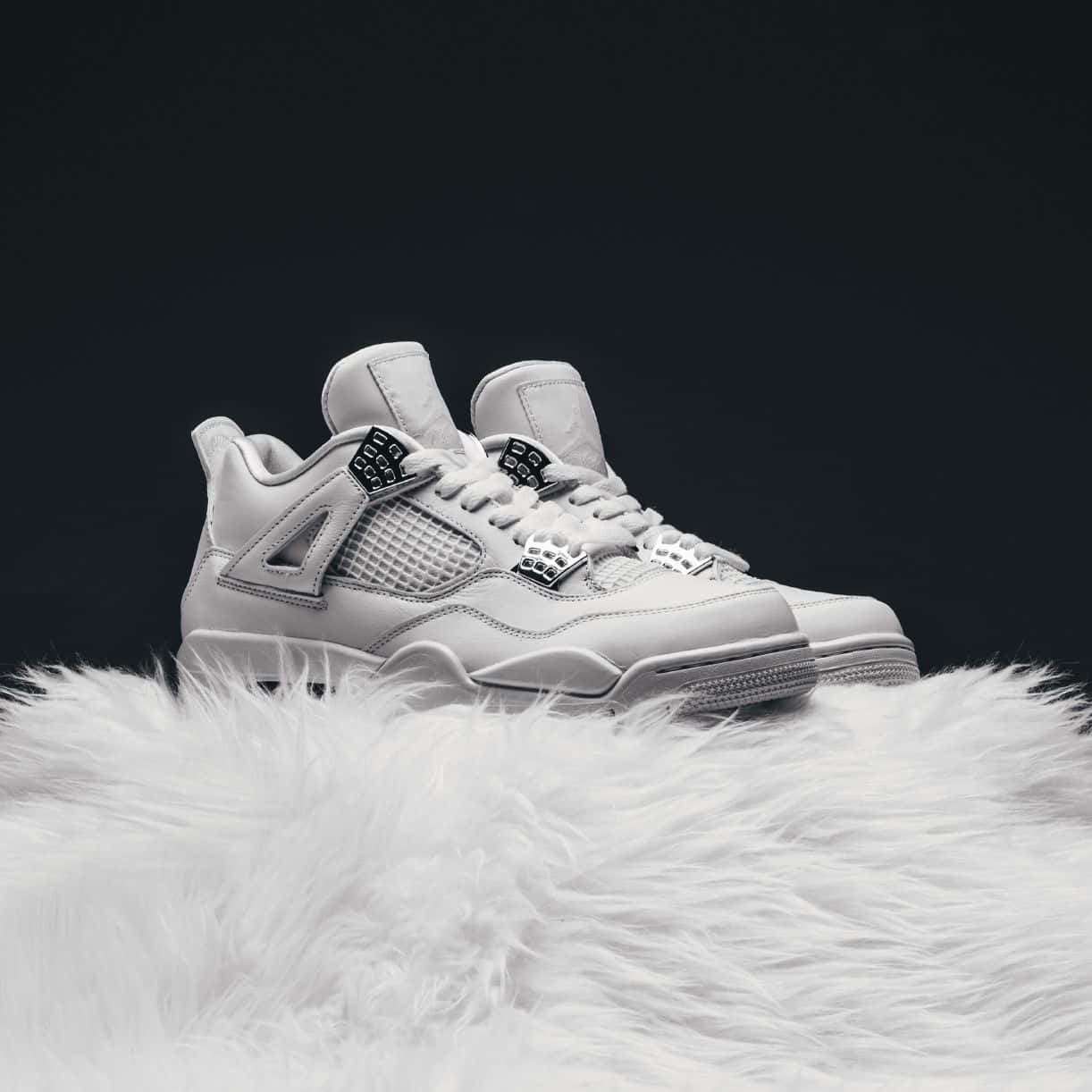 Air Jordan 4 Pure Money Edition Background