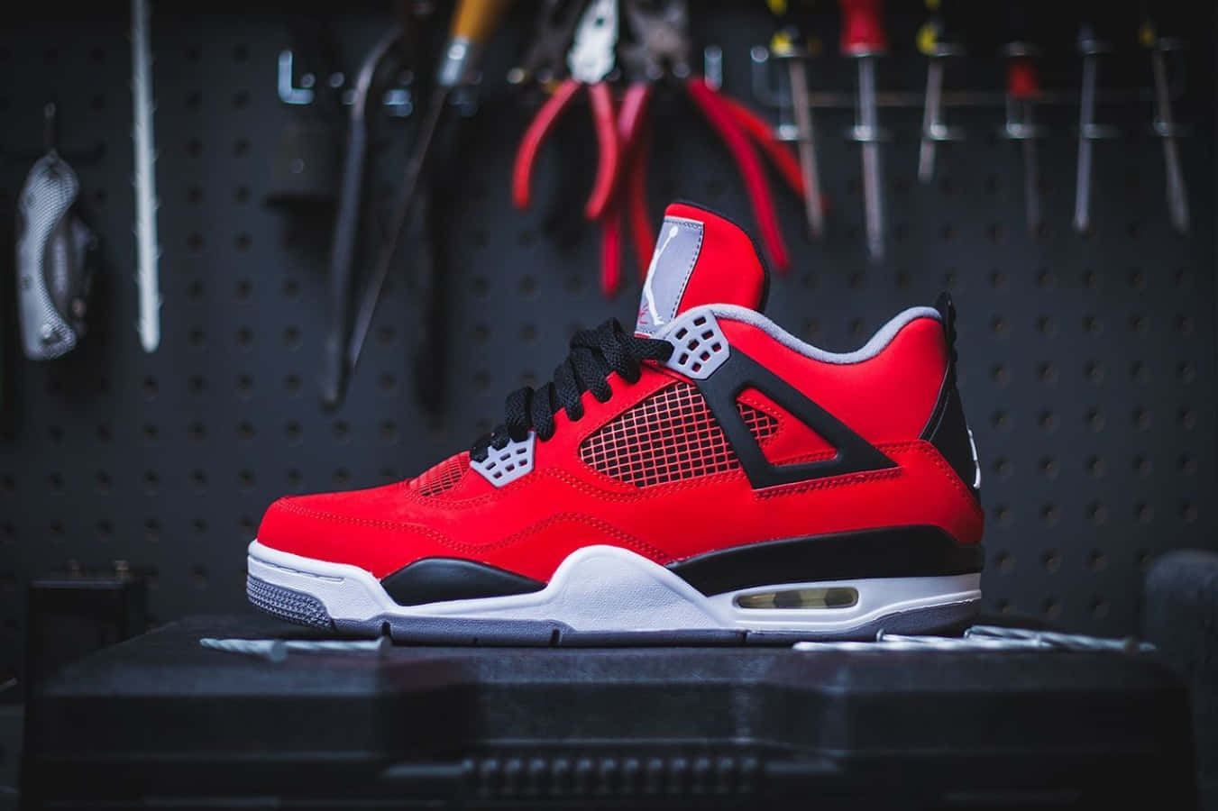 Air Jordan 4 Retro 'red'