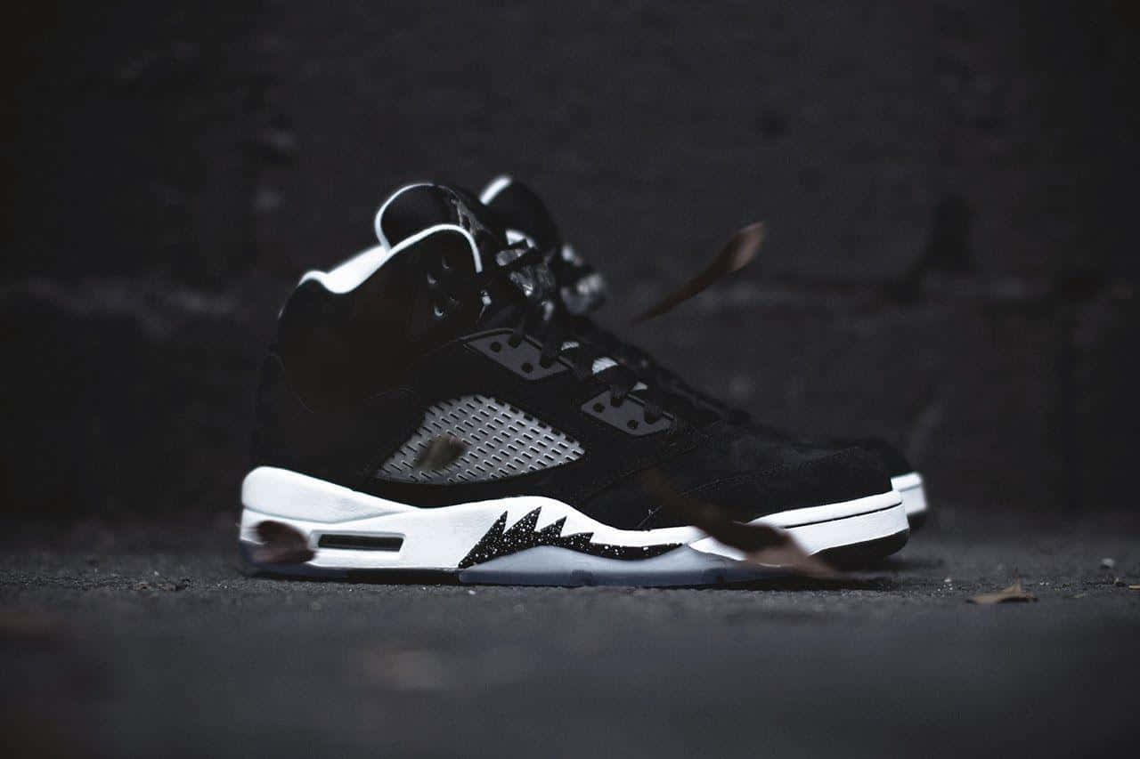 Air Jordan 5 Retro 'black/white'
