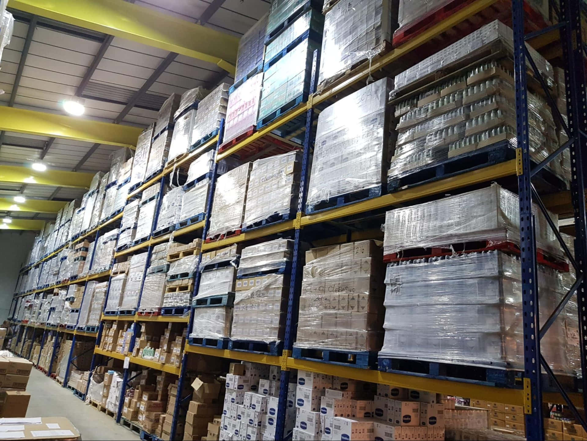 Aisle Of Wholesale Product Background